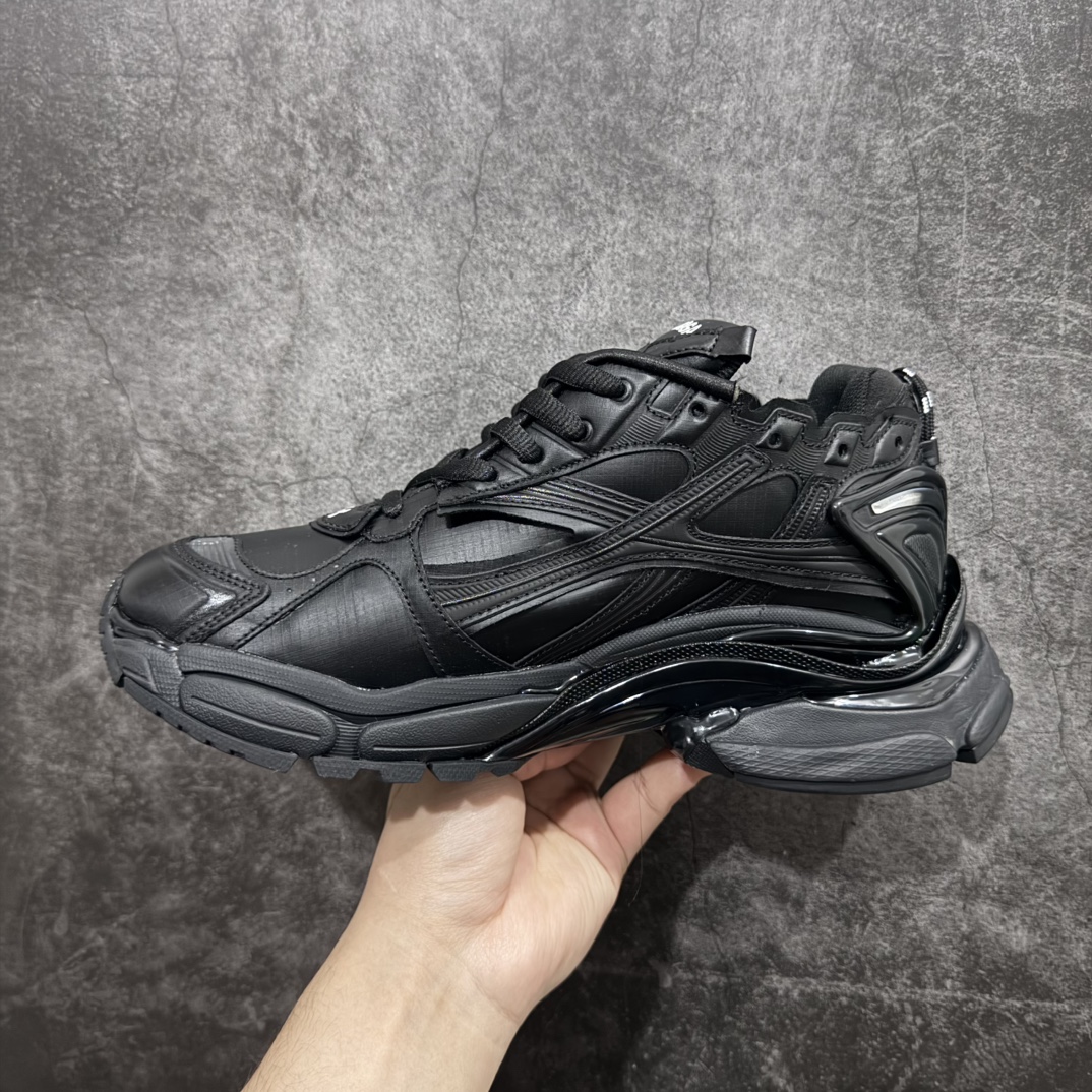 图片[2]-【纯原OK版本】Balenciaga Runner 巴黎世家7.5代 破坏风 手工做旧款复古老爹鞋 黑色皮面n全新外贸版本 核心配合工厂优势供应该款是通过溢胶 做旧 缝线等细节 展示了设计师 Demna的运动鞋风格 传递复古感 后侧板 翘起的鞋头 展示了 Demna 在结构上的未来构想  尺码：35 36 37 38 39 40 41 42 43 44 45 46 编码：DF500520-莆田鞋批发中心