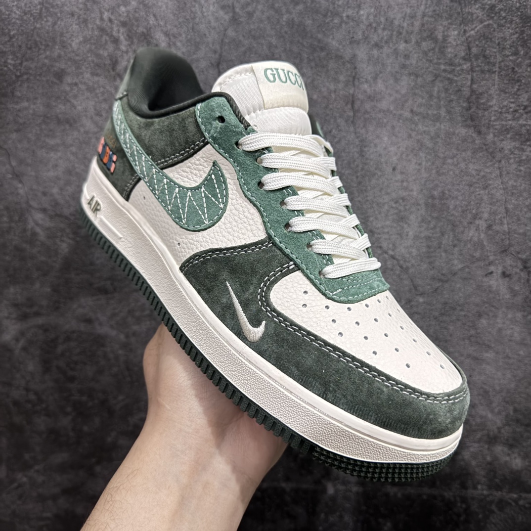 图片[3]-【定制版】海外限量发售！公司级NIke Air Force 1 \’07 Low “古驰联名–玉石绿飞线”空军一号 低帮 运动鞋 休闲鞋 折边针车 工艺难度大 原楦头原纸板 原装鞋盒 定制五金配件 内置全掌气垫 原厂鞋底货号：KK1988-026 Size：36 36.5 37.5 38 38.5 39 40 40.5 41 42 42.5 43 44 44.5 45 编码：HXS310320-莆田鞋批发中心