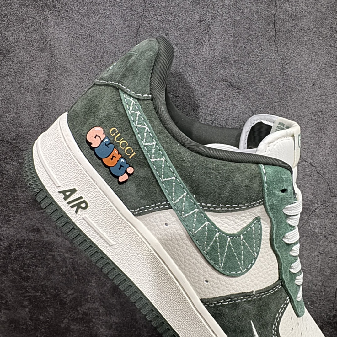 图片[7]-【定制版】海外限量发售！公司级NIke Air Force 1 \’07 Low “古驰联名–玉石绿飞线”空军一号 低帮 运动鞋 休闲鞋 折边针车 工艺难度大 原楦头原纸板 原装鞋盒 定制五金配件 内置全掌气垫 原厂鞋底货号：KK1988-026 Size：36 36.5 37.5 38 38.5 39 40 40.5 41 42 42.5 43 44 44.5 45 编码：HXS310320-莆田鞋批发中心