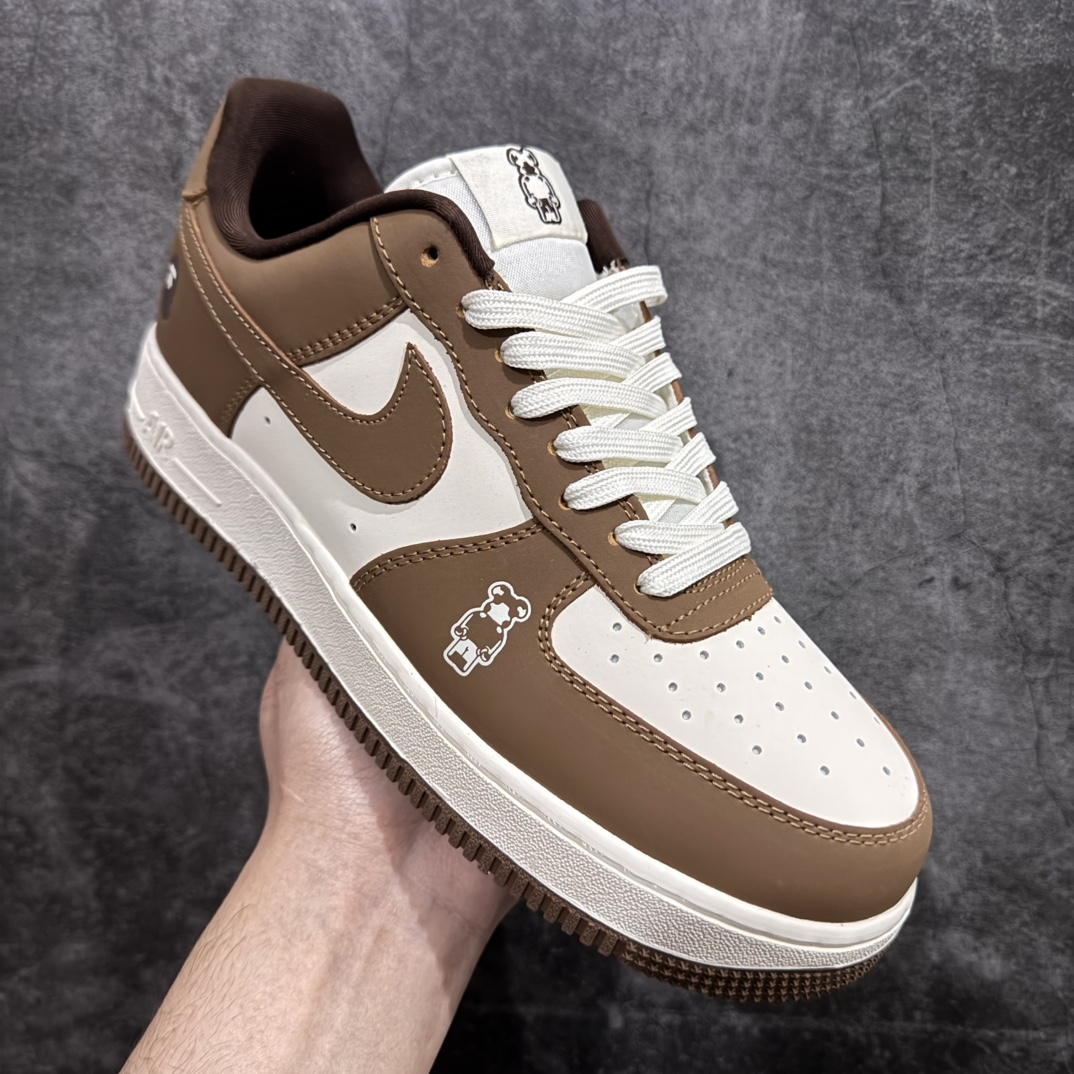 图片[3]-【公司级】海外限量发售！公司级NIke Air Force 1 \’07 Low “Bape联名–棕暴力熊”空军一号 低帮 运动鞋 休闲鞋 折边针车 工艺难度大 原楦头原纸板 原装鞋盒 定制五金配件 内置全掌气垫 原厂鞋底货号：DF0188-013 Size：36 36.5 37.5 38 38.5 39 40 40.5 41 42 42.5 43 44 44.5 45 编码：HXS310320-莆田鞋批发中心