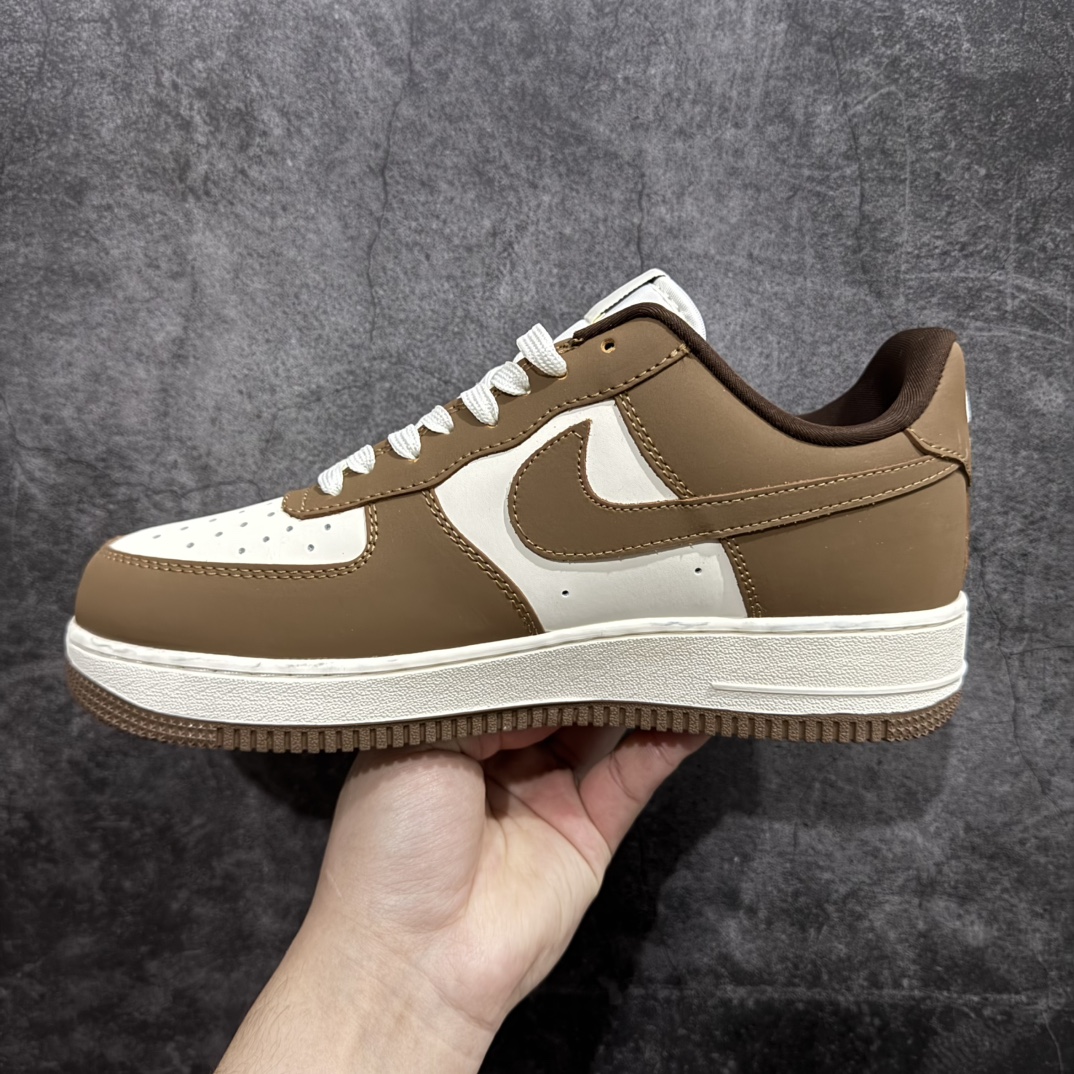 图片[2]-【公司级】海外限量发售！公司级NIke Air Force 1 \’07 Low “Bape联名–棕暴力熊”空军一号 低帮 运动鞋 休闲鞋 折边针车 工艺难度大 原楦头原纸板 原装鞋盒 定制五金配件 内置全掌气垫 原厂鞋底货号：DF0188-013 Size：36 36.5 37.5 38 38.5 39 40 40.5 41 42 42.5 43 44 44.5 45 编码：HXS310320-莆田鞋批发中心