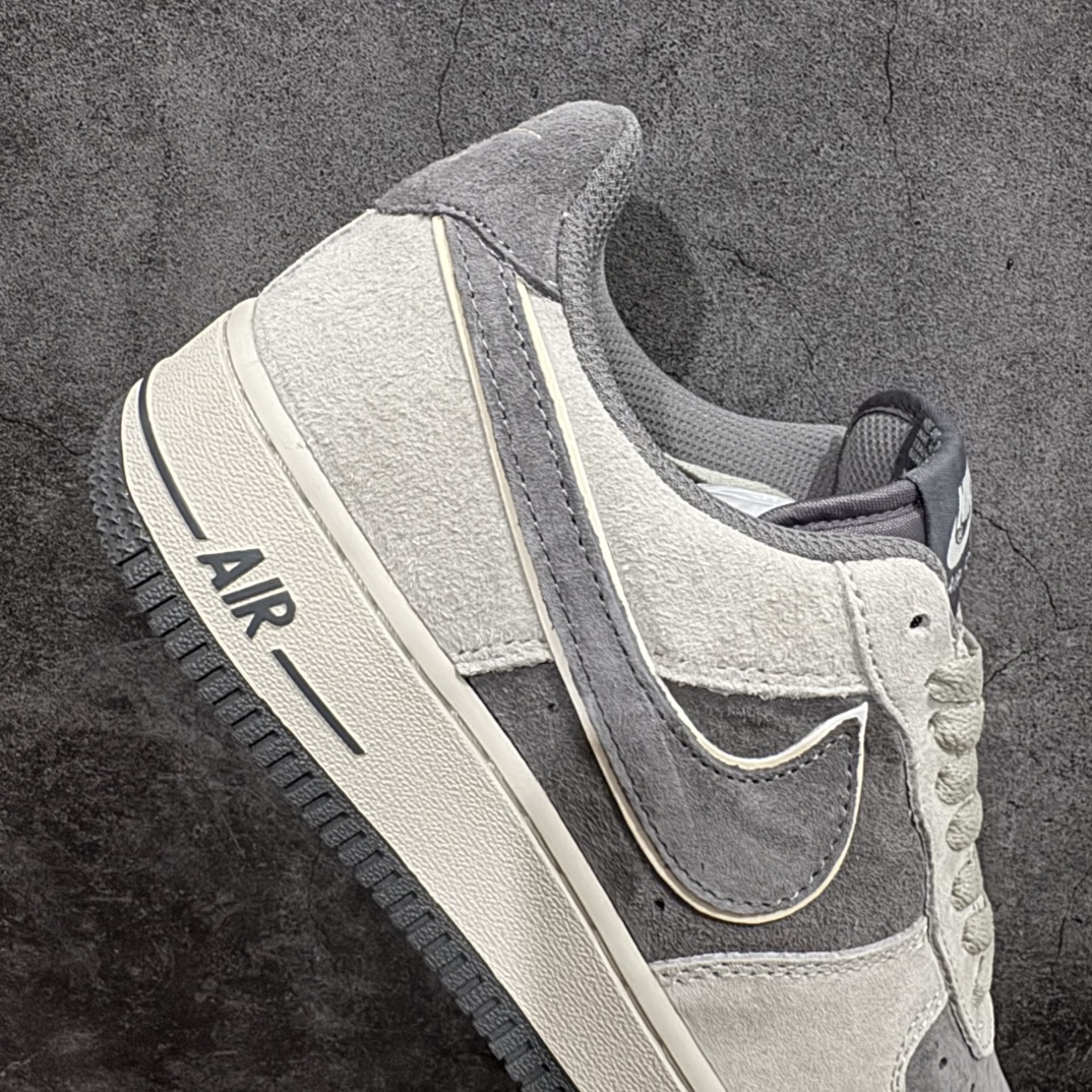 图片[7]-【公司级】Nike Air Force 1 Low ’07 米灰 全猪巴空军一号低帮休闲板鞋 原厂麂皮 原楦原纸板 纯正版型 正品NFC感应芯片 高清洁度 内置全掌气垫 货号：XT7138-102 Size：36 36.5 37.5 38 38.5 39 40 40.5 41 42 42.5 43 44 44.5 45 编码：HXS290300-莆田鞋批发中心