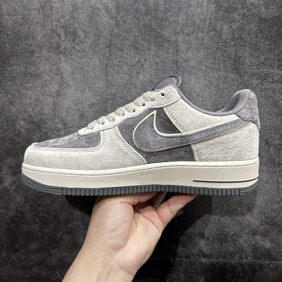 图片[2]-【公司级】Nike Air Force 1 Low ’07 米灰 全猪巴空军一号低帮休闲板鞋 原厂麂皮 原楦原纸板 纯正版型 正品NFC感应芯片 高清洁度 内置全掌气垫 货号：XT7138-102 Size：36 36.5 37.5 38 38.5 39 40 40.5 41 42 42.5 43 44 44.5 45 编码：HXS290300-莆田鞋批发中心