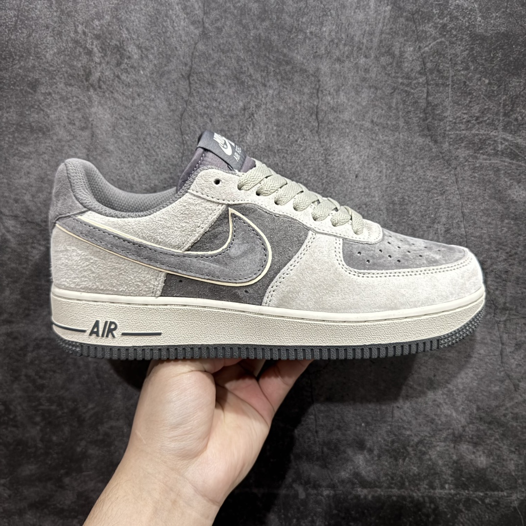 【公司级】Nike Air Force 1 Low ’07 米灰 全猪巴空军一号低帮休闲板鞋 原厂麂皮 原楦原纸板 纯正版型 正品NFC感应芯片 高清洁度 内置全掌气垫 货号：XT7138-102 Size：36 36.5 37.5 38 38.5 39 40 40.5 41 42 42.5 43 44 44.5 45 编码：HXS290300-莆田鞋批发中心