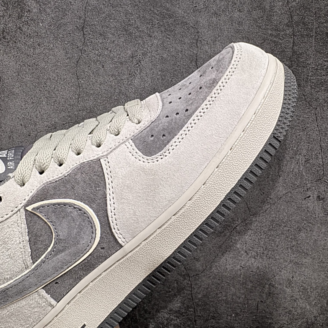 图片[6]-【公司级】Nike Air Force 1 Low ’07 米灰 全猪巴空军一号低帮休闲板鞋 原厂麂皮 原楦原纸板 纯正版型 正品NFC感应芯片 高清洁度 内置全掌气垫 货号：XT7138-102 Size：36 36.5 37.5 38 38.5 39 40 40.5 41 42 42.5 43 44 44.5 45 编码：HXS290300-莆田鞋批发中心