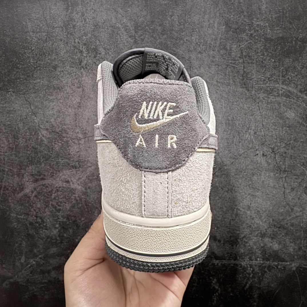 图片[4]-【公司级】Nike Air Force 1 Low ’07 米灰 全猪巴空军一号低帮休闲板鞋 原厂麂皮 原楦原纸板 纯正版型 正品NFC感应芯片 高清洁度 内置全掌气垫 货号：XT7138-102 Size：36 36.5 37.5 38 38.5 39 40 40.5 41 42 42.5 43 44 44.5 45 编码：HXS290300-莆田鞋批发中心