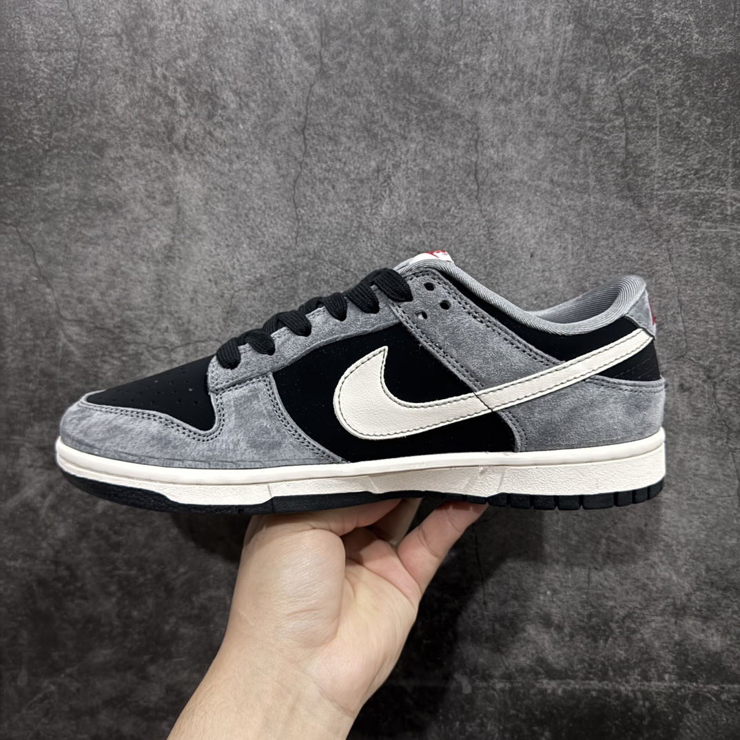 图片[2]-Nike SB Dunk Low x Supreme 灰白黑小钩n纯原大厂出品 极力推荐n原装头层材料 独家版型蒸餾加工n帶來的是更好的视觉和脚感体验n大厂纯原品质出货 清洁度 电绣工艺皮料切割干净无任何毛边 细节完美 官方货号：XX3168 206 尺码：36 36.5 37.5 38 38.5 39 40 40.5 41 42 42.5 43 44 44.5 45  编码：编码：HXS320340-莆田鞋批发中心