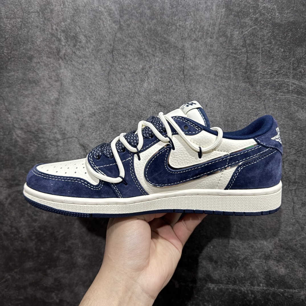 图片[2]-【定制版】Bape x Air Jordan 1 Low 克莱因蓝抽绳n此款主张打破传统的工业化流水线设计限制，以Made by ideas的超级创意为理念，集结众多潮流设计师，结合时下最ing潮流风尚，为潮流爱好者打造彰品自我的专属潮品。同时尊重每个年轻人对于潮流的理解与选择，主张“让每个年轻人塑造自己的潮流”。 货号：XS3168-201 Size：36 36.5 37.5 38 38.5 39 40 40.5 41 42 42.5 43 44 44.5 45 编码：HXS340360-莆田鞋批发中心