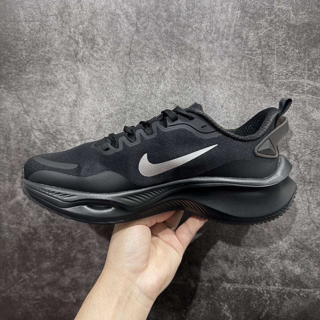 图片[2]-【公司级】NIKE ZOOM PLUS 全新跑鞋n采用密度更高的材料n而且去除了前一代中操作的支撑 撑条设计n兼顾迅疾外观和稳固脚感n后跟覆面和中足动态支撑巧妙融合n缔造稳定顺畅的迈步体验 官方货号：CK4318 018 尺码：36 37 38 39 40 41 42 43 44 45 编码：CC260280-莆田鞋批发中心