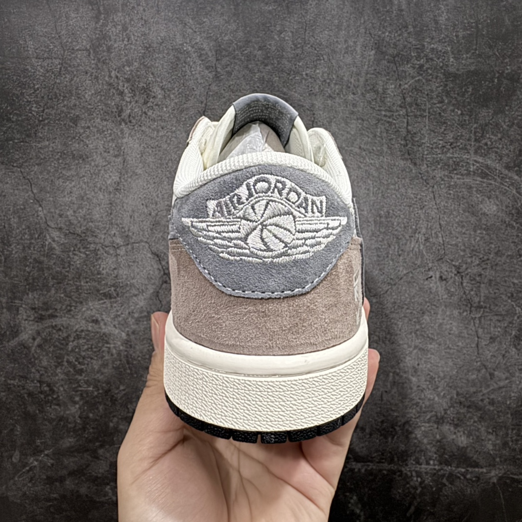 图片[4]-【定制版】Air Jordan 1 Low AJ1 乔一联名 高端定制 低帮复古休闲板鞋货号：SJ2068-109n定制鞋盒 大厂纯原品质出货 超高清洁度 皮料切割干净无任何毛边 细节完美  尺码：36 36.5 37.5 38 38.5 39 40 40.5 41 42 42.5 43 44 44.5 45 编码：HXS320340-莆田鞋批发中心