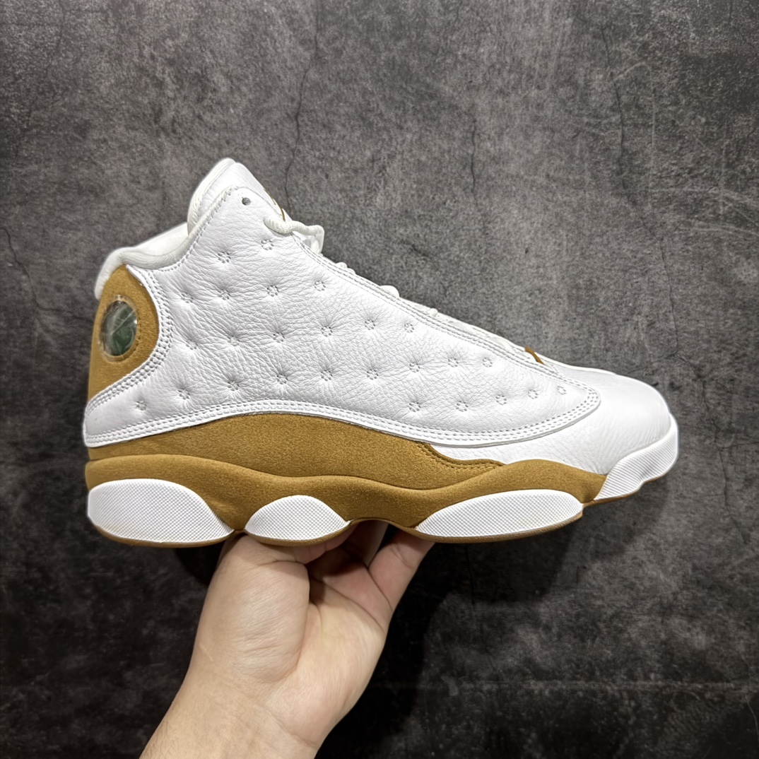 【纯原福利】 Air Jordan 13 AJ13 小麦白棕 414571-171 实实在在的捡漏 拼手速n纯原真碳真猫眼 国内专业AJ大厂出品原厂楦头纸板 进口皮料打造 3D真猫眼真碳板 高端零售外贸专供品质 尺码：40 40.5 41 42 42.5 43 44 44.5 45 46 47.5 编码：777230250-莆田鞋批发中心