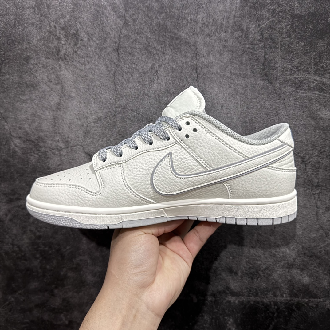 图片[2]-【定制版】Reigning Champ x Nk SB Dunk Low 联名三勾 米灰配色 低帮休闲运动滑板板鞋 RC3085-892rn#3M反光 大厂纯原品质出货 纯正版型 定制鞋盒 皮料切割干净无任何毛边 细节完美 超高清洁度r 尺码：36 36.5 37.5 38 38.5 39 40 40.5 41 42 42.5 43 44 44.5 45编码：HXS320340-莆田鞋批发中心