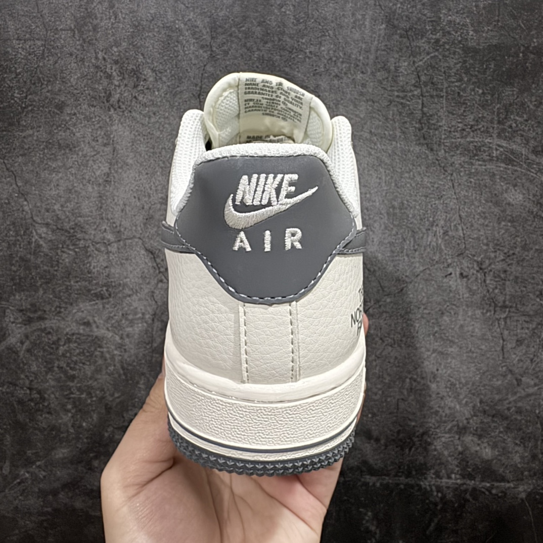 图片[4]-【公司级】Nk Air Force 1\’07 Low 北面联名-CDG米灰 空军一号 低帮休闲板鞋 DM6688-002rn#原楦头原纸板 原装鞋盒 定制五金配件 内置全掌气垫 原厂鞋底 r 尺码：36 36.5 37.5 38 38.5 39 40 40.5 41 42 42.5 43 44 44.5 45  编码：HXS310320-莆田鞋批发中心