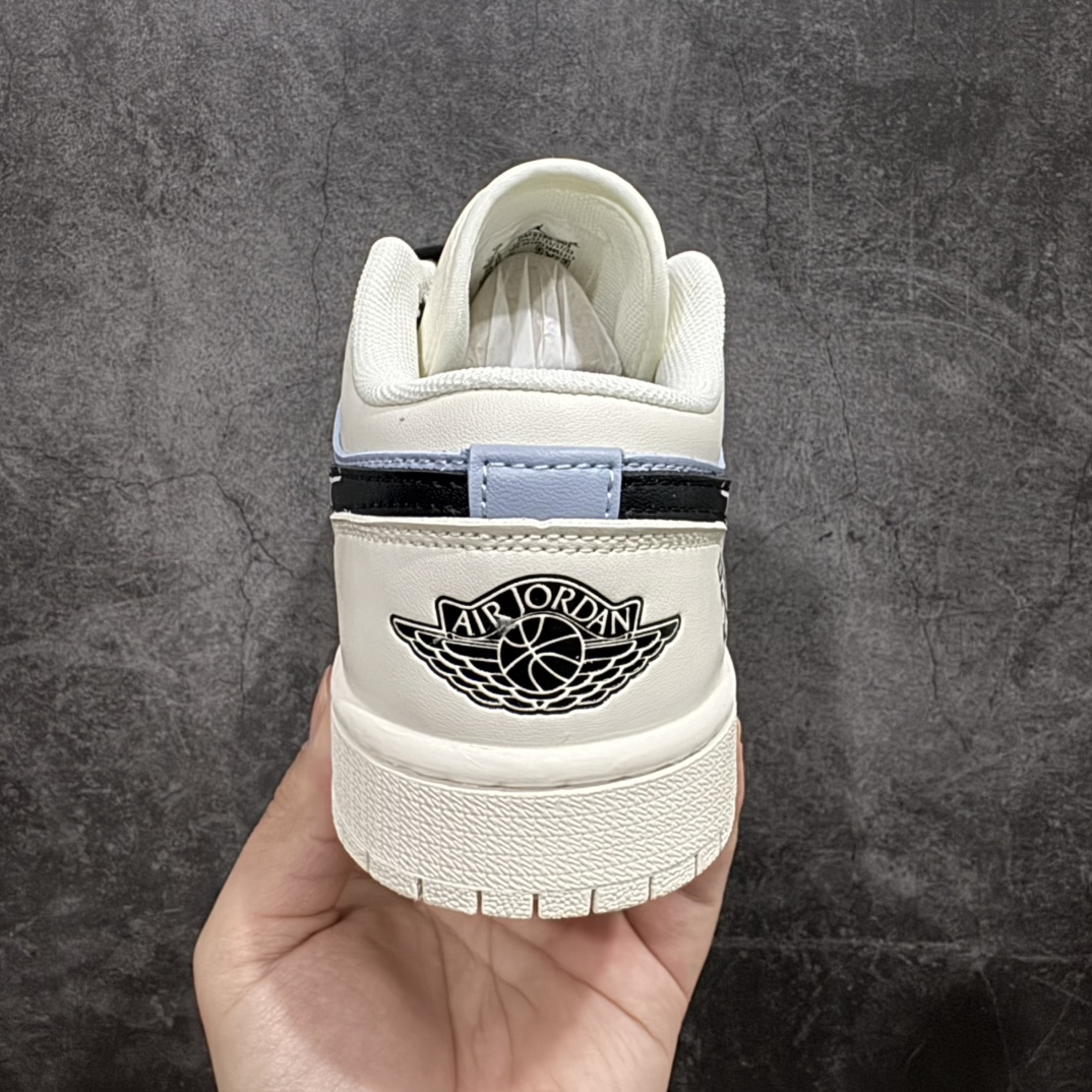 图片[4]-【定制版】Air Jordan 1 Low AJ1 乔1 OF联名-立体按键 高端定制 低帮复古篮球鞋 DM9188-001rn#定制鞋盒 大厂纯原品质出货 超高清洁度 皮料切割干净无任何毛边 细节完美 r 尺码：36 36.5 37.5 38 38.5 39 40 40.5 41 42 42.5 43 44 44.5 45 编码：HXS340360-莆田鞋批发中心