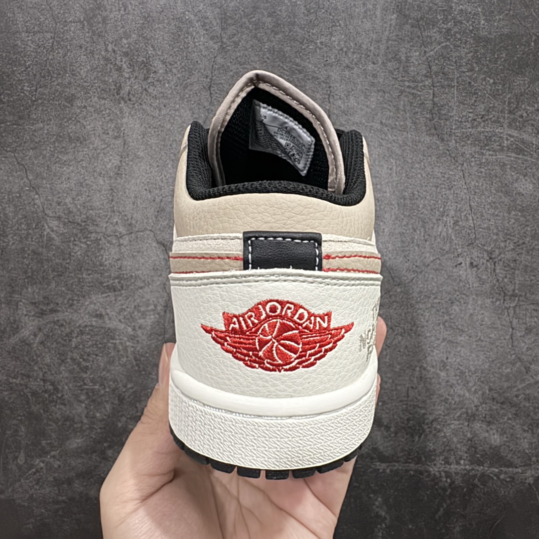 图片[4]-【定制版】Air Jordan 1 Low AJ1 乔1 北面联名-露褐 高端定制 低帮复古篮球鞋 DC2024-033rn#定制鞋盒 大厂纯原品质出货 超高清洁度 皮料切割干净无任何毛边 细节完美 r 尺码：36 36.5 37.5 38 38.5 39 40 40.5 41 42 42.5 43 44 44.5 45  编码：HXS340360-莆田鞋批发中心