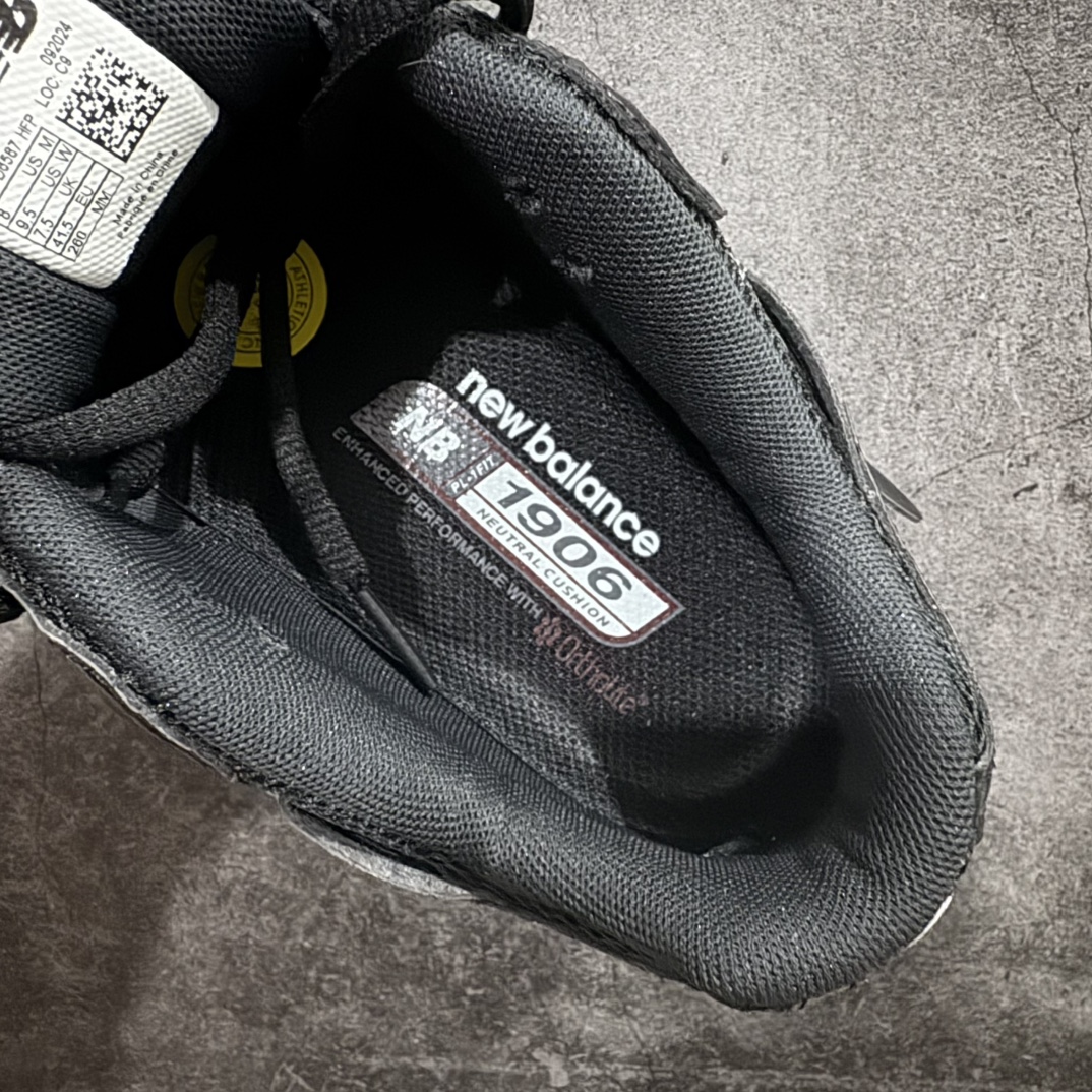 图片[9]-【纯原M版】NB New Balance M1906AF 联名黑色 全套原楦原纸板原厂数据开发 进口三明治网面 原装进口皮料正确绒感卡色 正确中底拉帮中底网布细节 原厂标裁 带紫光防伪 定制后跟透明水晶模块 冲裁组合 大底贴合程度胶水上色把控完美 整洁度挑战全网艺术家 多道序QC把关品质完善 匠心打造 耗时两个月开发完成 工艺极其复杂难度可想而知 新开独立私模大底 全网唯一正确六层组合大底 高端零售专供产物 尺码：36 37 37.5 38 38.5 39 40 40.5 41 42 42.5 43 44 45.5 46.5 47-选品中心