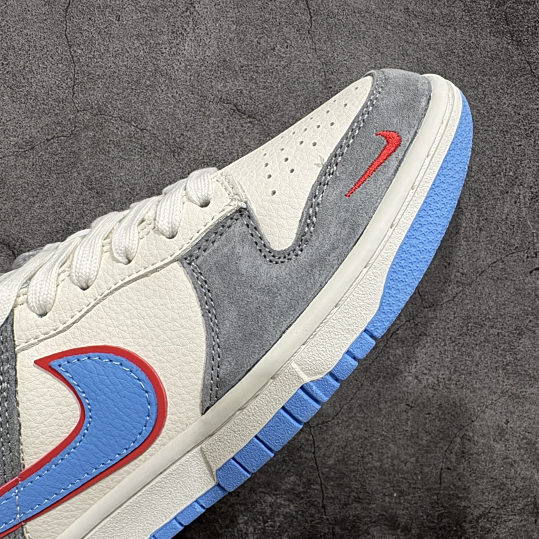 图片[6]-【定制版】Nike SB Dunk Low“Supreme联名——米灰蓝勾” 周年高端定制 低帮休闲板鞋 定制鞋盒 大厂纯原品质出货 超高清洁度 皮料切割干净无任何毛边 细节完美货号：KK1333-010nSize:36 36.5 37.5 38 38.5 39 40 40.5 41 42 42.5 43 44 44.5 45 编码：HXS320340-莆田鞋批发中心