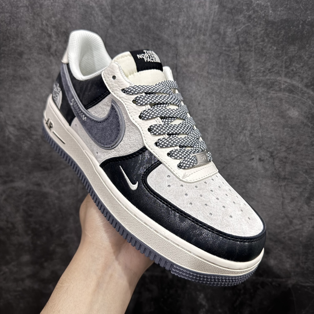 图片[3]-【公司级】Nike Air Force 1 Low 07 x The North Face 米灰黑满天星n原楦头原纸板 打造纯正低帮空军版型 专注外贸渠道 全掌内置蜂窝气垫原盒配件 原厂中底钢印、拉帮完美官方货号：DM6688 004 Size：36 36.5 37.5 38 38.5 39 40 40.5 41 42 42.5 43 44 44.5 45 编码：HXS310320-莆田鞋批发中心