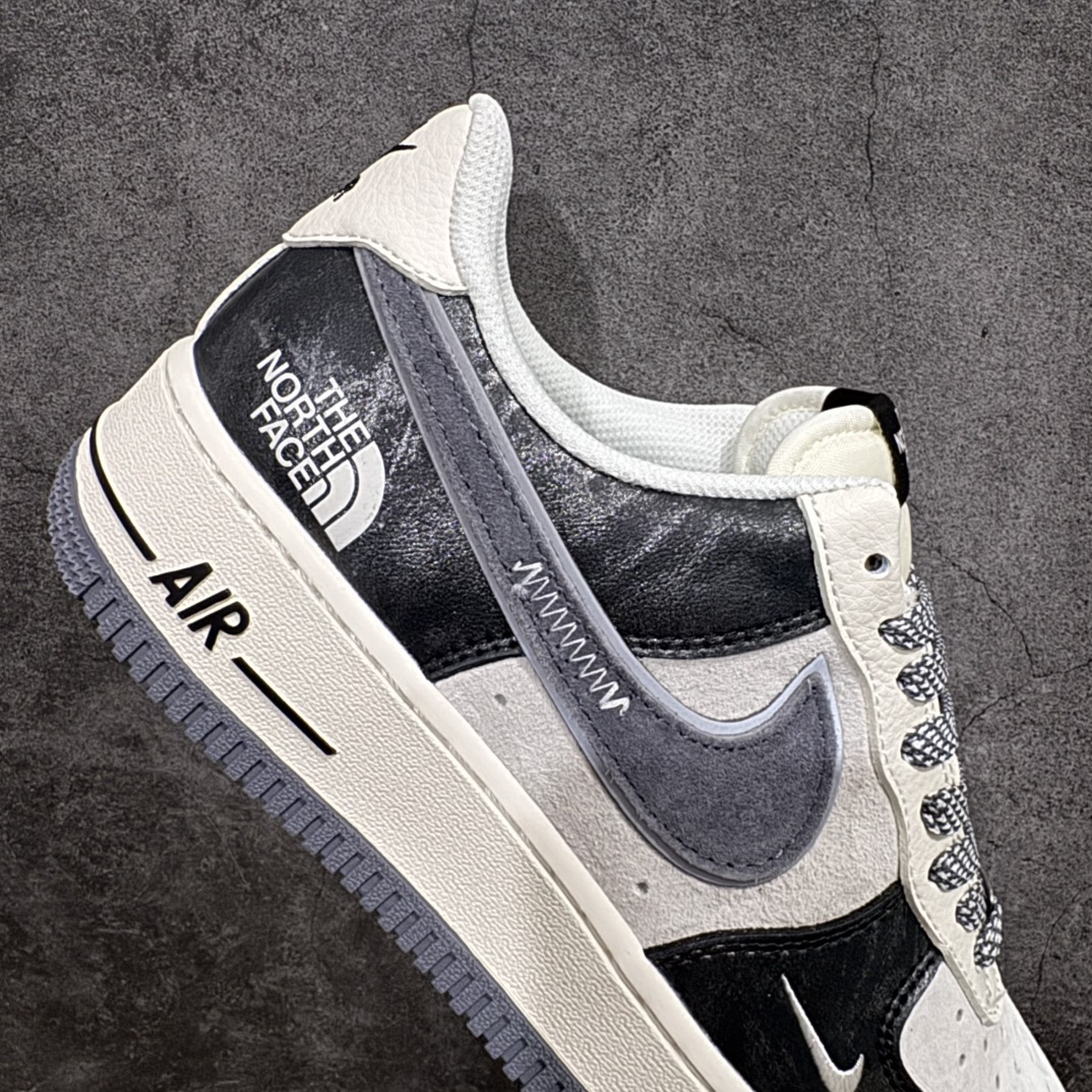 图片[7]-【公司级】Nike Air Force 1 Low 07 x The North Face 米灰黑满天星n原楦头原纸板 打造纯正低帮空军版型 专注外贸渠道 全掌内置蜂窝气垫原盒配件 原厂中底钢印、拉帮完美官方货号：DM6688 004 Size：36 36.5 37.5 38 38.5 39 40 40.5 41 42 42.5 43 44 44.5 45 编码：HXS310320-莆田鞋批发中心