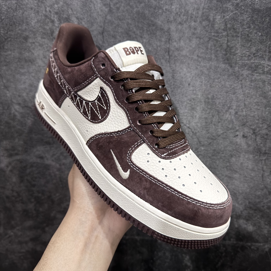 图片[3]-【定制版】Nike Air Force 1 Low 07 x BAPE 米酒红小钩n原楦头原纸板 打造纯正低帮空军版型 专注外贸渠道 全掌内置蜂窝气垫原盒配件 原厂中底钢印、拉帮完美官方货号：KK1988 027 Size：36 36.5 37.5 38 38.5 39 40 40.5 41 42 42.5 43 44 44.5 45 编码：HXS310320-莆田鞋批发中心