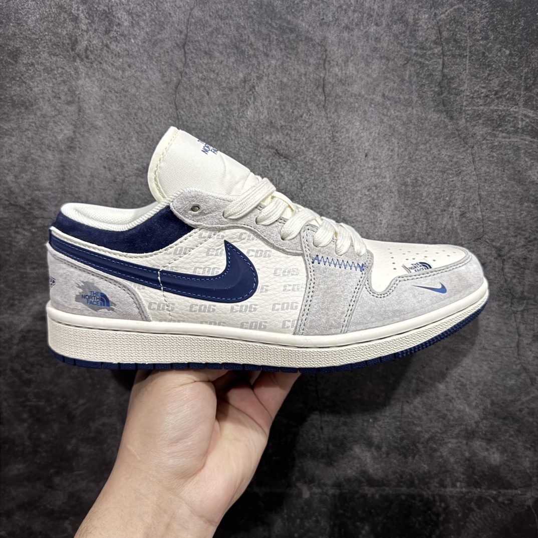 【定制版】Nike Jordan Air Jordan 1“北面联名——全猪八”蓝勾  高端定制 低帮 复古 减震 防滑 耐磨 篮球鞋  定制鞋盒 大厂纯原品质出货 超高清洁度 皮料切割干净无任何毛边 细节完美 货号：DM9188-010n Size:36 36.5 37.5 38 38.5 39 40 40.5 41 42 42.5 43 44 44.5 45 编码：HXS340360-莆田鞋批发中心