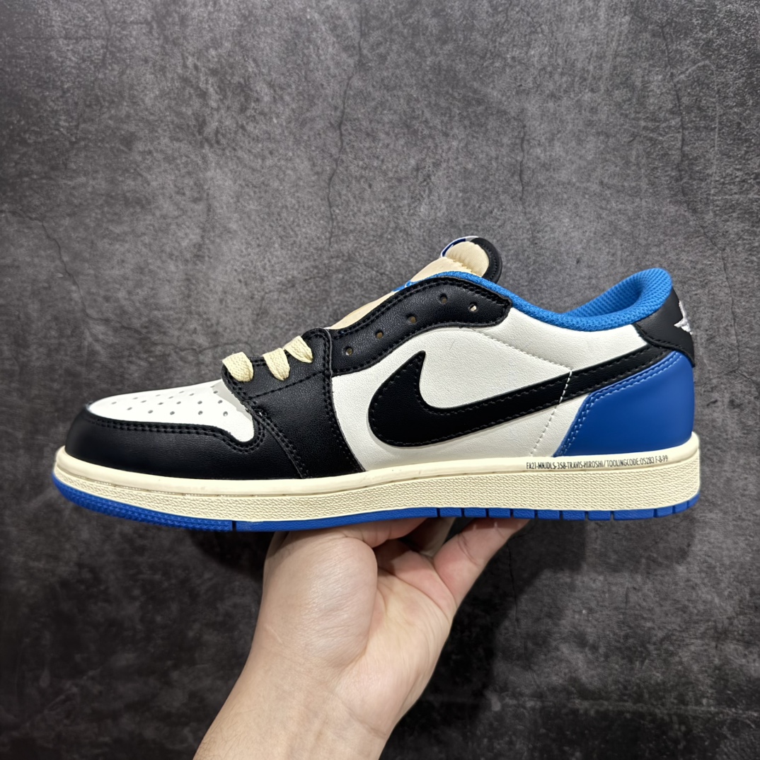 图片[2]-【定制版】Air Jordan AJ1 Low 低帮系列定制配色 闪电倒钩嘟嘴熊猫 货号:DM7866-140nn官方原版原盒 独一无二全网首发36-46n本团队采用高版本品质n每一双都严格检查把关n确保每双手绘完美无瑕n(市面乱用、乱手绘可比)nPNDA嘟嘴熊猫t稍微有一点点瑕疵都淘汰t 货号:DM7866-140tn手绘的位置、整齐度与得物一致tn每双修剪线头、清洁鞋底 确保客户到手就可以直发n每双都装备特有熊猫原盒 市面很多模仿者都以便宜优惠之类各种方法获取单子，凡是本团队出货的熊猫系列，退货率都是低到都不可想像的地步几平为\”零\”，除非是放鸽子而非因为品质n SIZE：36 36.5 37.5 38 38.5 39 40 40.5 41 42 42.5 43 44 44.5 45 46 47.5 编码：ZJ300320-莆田鞋批发中心