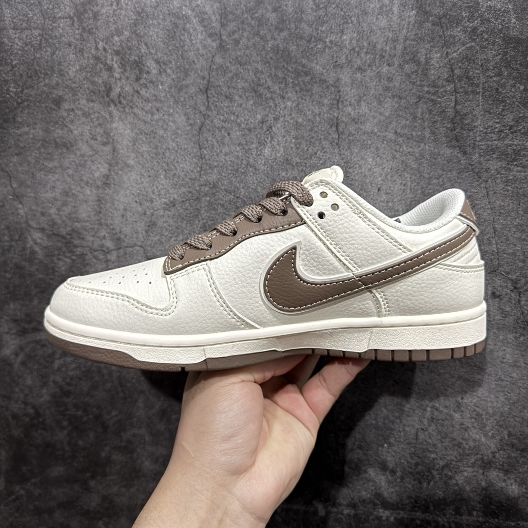 图片[2]-【定制版】Nike SB Dunk Low“ 石头岛Supreme联名——米白棕底”  周年高端定制 低帮休闲板鞋 定制鞋盒 大厂纯原品质出货 超高清洁度 皮料切割干净无任何毛边 细节完美 货号：BB9866-008n Size:36 36.5 37.5 38 38.5 39 40 40.5 41 42 42.5 43 44 44.5 45 编码：HXS320340-莆田鞋批发中心