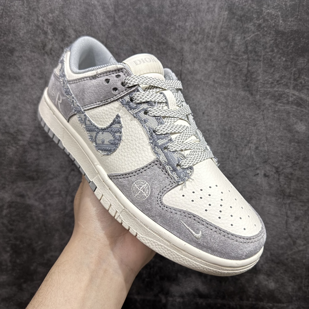 图片[3]-【定制版】海外爆款限量发售！公司级 Nike SB Dunk Low“迪奥X石头岛三方联名——织布米灰灰勾” 周年高端定制 低帮休闲板鞋 定制鞋盒 大厂纯原品质出货 超高清洁度 皮料切割干净无任何毛边 细节完美货号：DM6868-006nSize:36 36.5 37.5 38 38.5 39 40 40.5 41 42 42.5 43 44 44.5 45 编码：HXS340360-莆田鞋批发中心