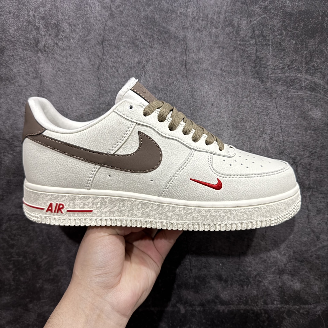 【福利版】公司级 Nike Air Force 1 Low 奶白 奶咖色n原楦头原纸板 打造纯正空军版型 专注外贸渠道 全掌内置蜂窝气垫 原盒配件 原厂中底钢印、拉帮完美 货号：8808788 996 Size：36 36.5 37.5 38 38.5 39 40 40.5 41 42 42.5 43 44 44.5 45 编码：WE165180-莆田鞋批发中心