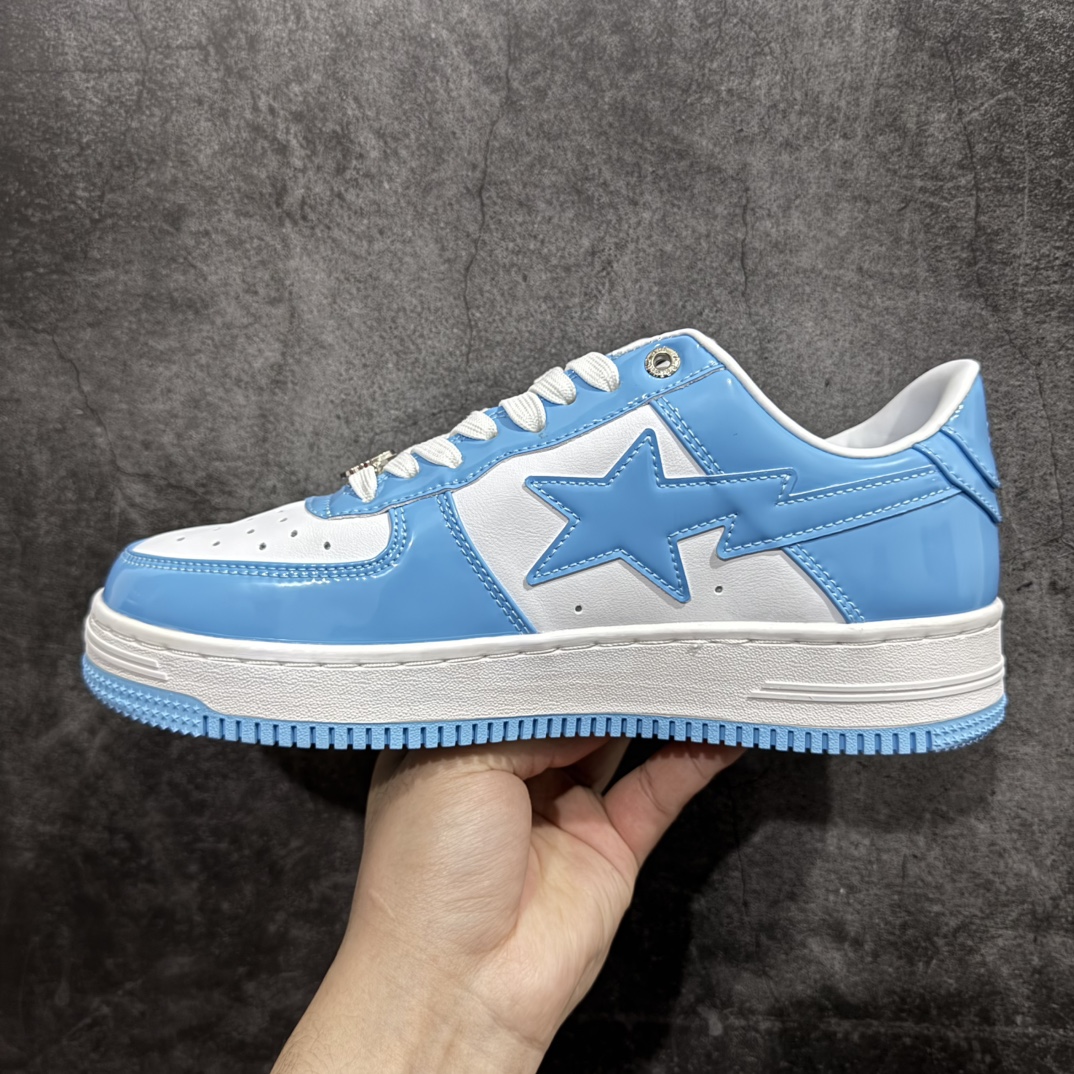 图片[2]-【纯原Y版】A BATHING APE STA  经典潮流 时尚板鞋 男女同款BAPE STA 是 Bape 旗下的一款运动鞋系列。BAPE STA 于 2002 年推出，该鞋款融合了 Bape 的品牌元素和风格，具有较高的辨识度。有各种丰富的颜色选择，满足不同消费者的喜好。Bape 作为著名的潮流品牌，BAPE STA 也带有浓厚的潮流感，受到许多潮流人士和明星的喜爱。对街头潮流文化产生了一定的影响。它不仅是一款运动鞋，更是潮流文化的一种象征。 尺码:36 36.5 37.5 38 38.5 40 40.5 41 42 42.5 43 44 44.5 45 46 编码：DF260280-莆田鞋批发中心