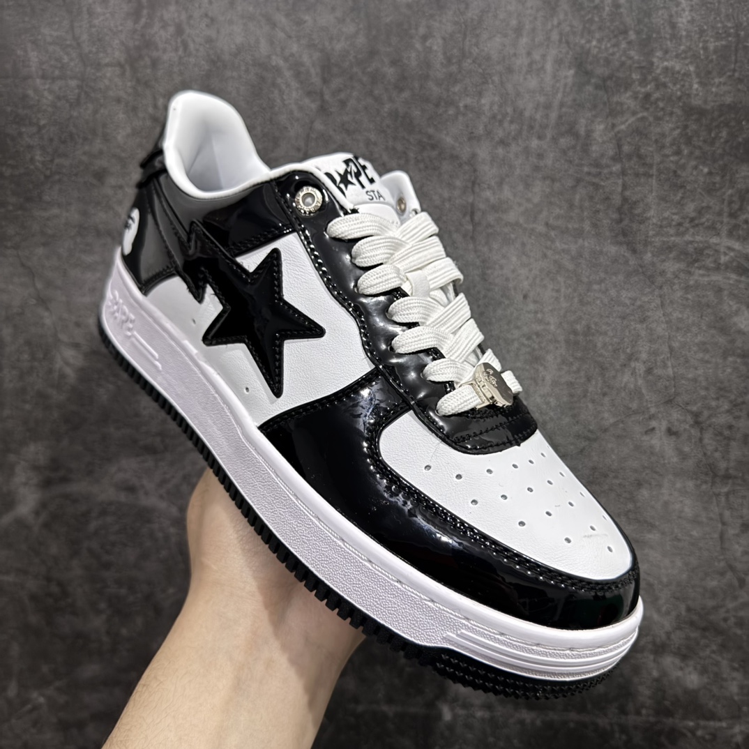 图片[3]-【纯原Y版】A BATHING APE STA  经典潮流 时尚板鞋 男女同款BAPE STA 是 Bape 旗下的一款运动鞋系列。BAPE STA 于 2002 年推出，该鞋款融合了 Bape 的品牌元素和风格，具有较高的辨识度。有各种丰富的颜色选择，满足不同消费者的喜好。Bape 作为著名的潮流品牌，BAPE STA 也带有浓厚的潮流感，受到许多潮流人士和明星的喜爱。对街头潮流文化产生了一定的影响。它不仅是一款运动鞋，更是潮流文化的一种象征。 尺码:36 36.5 37.5 38 38.5 40 40.5 41 42 42.5 43 44 44.5 45 46 编码：DF260280-莆田鞋批发中心