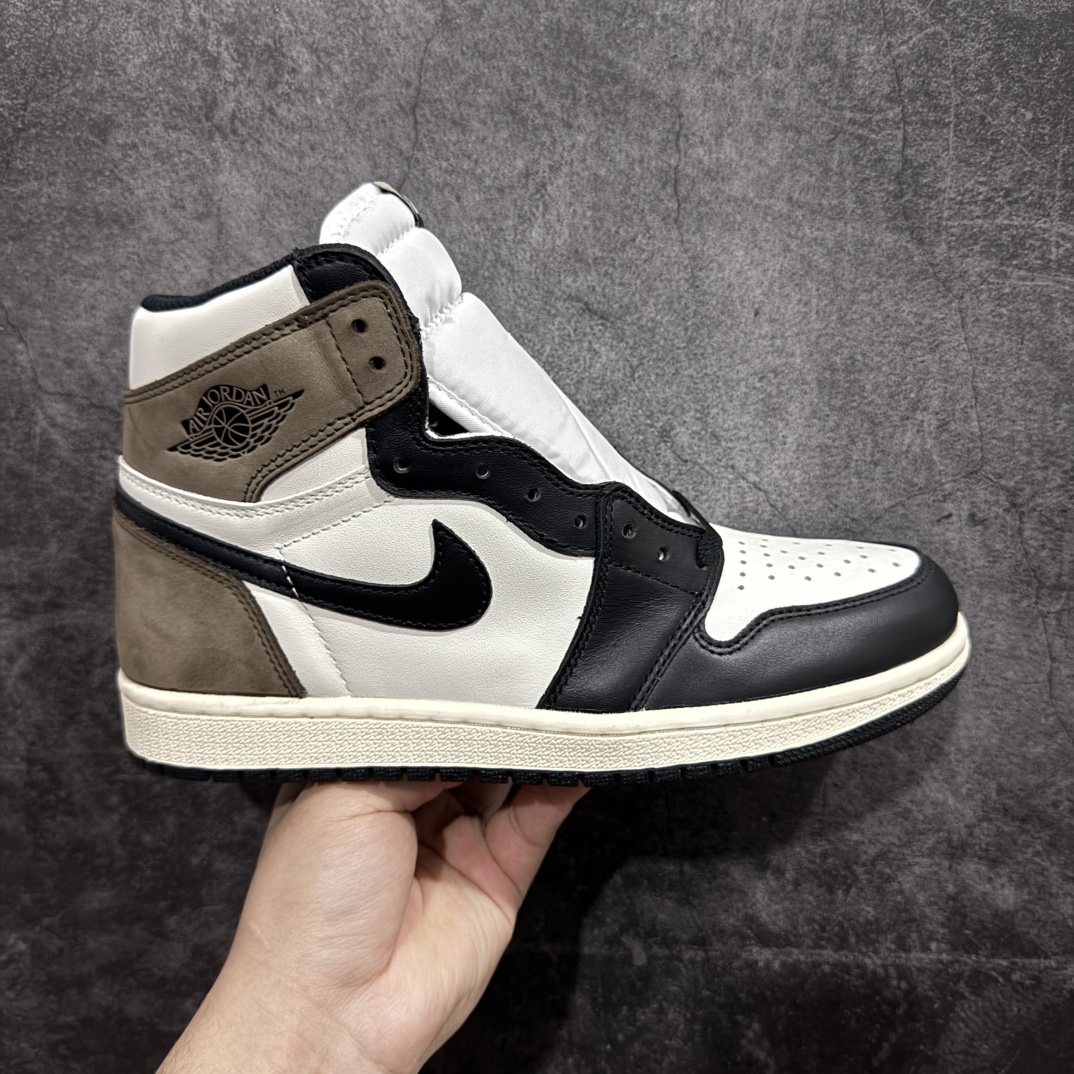 【PZ纯原福利】Air Jordan AJ1高帮特价n知名大厂出品n真正的全头层福利n之前也是市面认可的好货n整单全码五色！嘎嘎冲！ 尺码：36-47.5全码输出！ 编码：GQ220230-莆田鞋批发中心