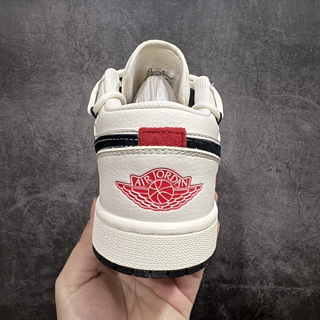 图片[4]-【定制版】Nike Jordan Air Jordan 1“川久保玲联名—米黑白”  高端定制 低帮 复古 减震 防滑 耐磨 篮球鞋  定制鞋盒 大厂纯原品质出货 超高清洁度 皮料切割干净无任何毛边 细节完美货号：SJ9950-014nSize:36 36.5 37.5 38 38.5 39 40 40.5 41 42 42.5 43 44 44.5 45 编码：HXS280300-莆田鞋批发中心