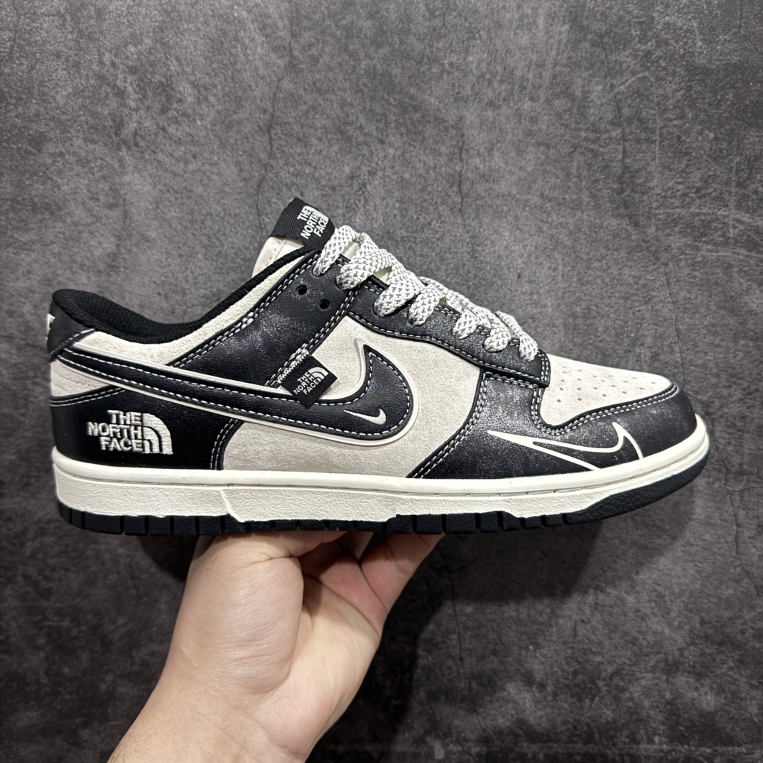 【定制版】Nk SB Dunk Low 北面系列-漆皮黑勾 周年高端定制 低帮休闲板鞋 DJ2024-047rn定制鞋盒 大厂纯原品质出货 超高清洁度 皮料切割干净无任何毛边 细节完美 r 尺码：36 36.5 37.5 38 38.5 39 40 40.5 41 42 42.5 43 44 44.5 45  编码：HXS340360-莆田鞋批发中心