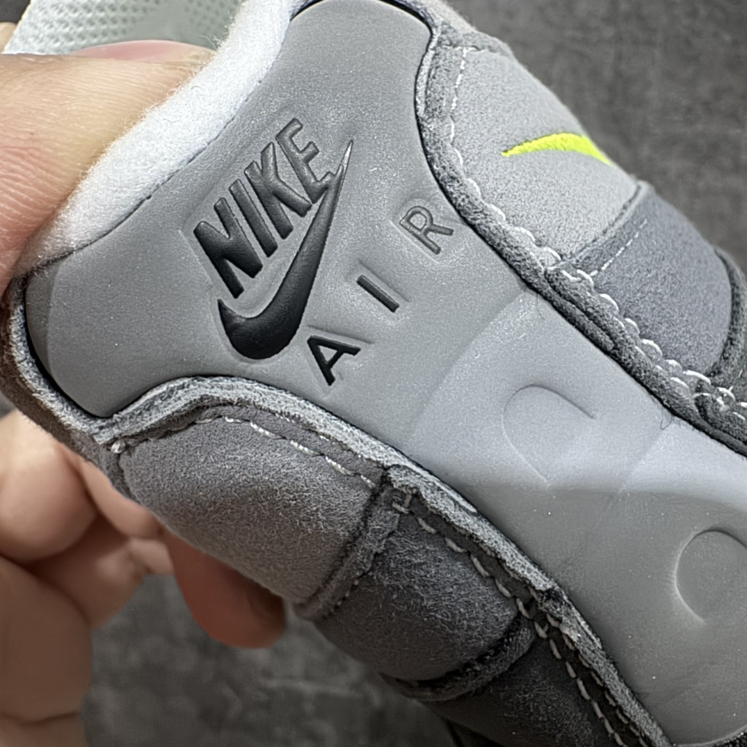 图片[2]-【GX纯原】NIKE 耐克 Air Max 95 潮流百搭 气垫缓震慢跑鞋 休闲防滑运动鞋！ 原鞋一比一开发 过验级别品质 独家私模开发 多次调教细节完全对版 原厂气垫气压足，保证脚感与原版一致 鞋面材料卡色也与原版一致 外贸专供 最大做到48.5 Nike耐克跑步鞋经典透气舒适运动鞋休闲鞋。为了迎接今年的世界地球日，Nike 为此推出了这款全新配色的 Air Max 95，以往这个主题的产品 Nike 选择了大地色系为主体，今年也不例外。整鞋材质使用工程网布和帆布相结合，配色则是泥土和大地色系。logo刺绣、对比拼接细节、圆头、正面系带、鞋垫饰有标志、标志性Air Max鞋底。Air Max 95 凭借流畅的造型、经典的开窗气垫，时至今日仍然是众多潮人备受喜爱的球鞋之一 货号：CT1689-001 尺码： 40-48.5-选品中心