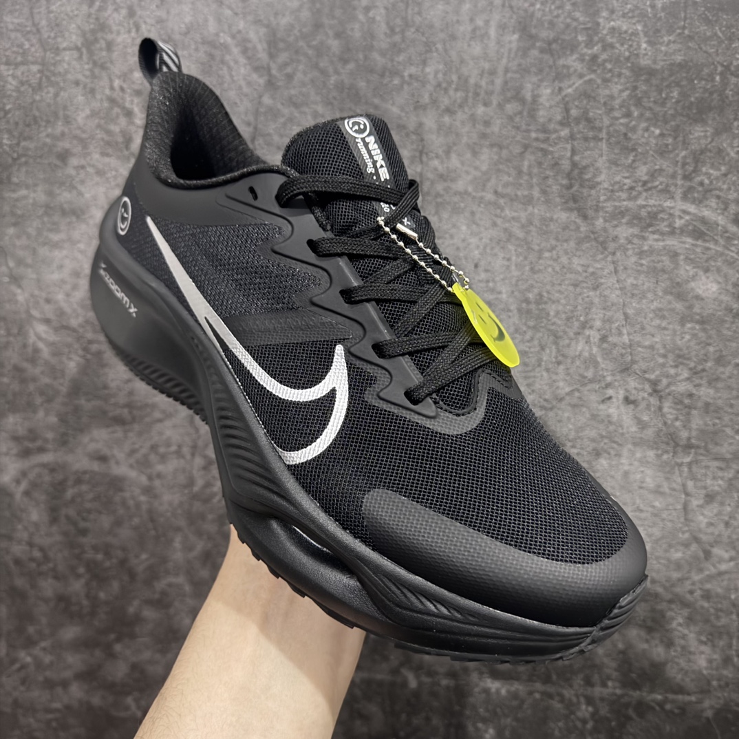 图片[3]-【公司级】NIKE ZOOM PLUS 全新跑鞋n采用密度更高的材料n而且去除了前一代中操作的支撑 撑条设计n兼顾迅疾外观和稳固脚感n后跟覆面和中足动态支撑巧妙融合n缔造稳定顺畅的迈步体验 官方货号：CK4318 008 尺码：36-44无半码 编码：CC260280-莆田鞋批发中心