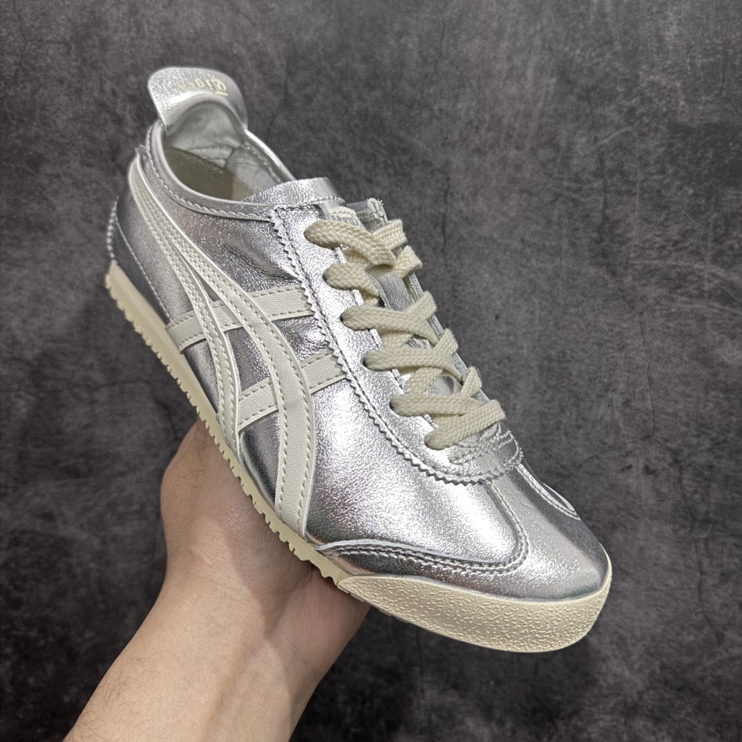 图片[3]-【MOK纯原】Asics Onitsuka Tiger MEXICO 66 亚瑟士鬼冢虎复古经典板鞋n市场最强版本 每个配色均购入原鞋校对 真正原厂头层牛皮 如假包赔 纹路、色泽、皮心颜色 质感百分百还原 海外订单工厂出品 超成熟稳定的做工品控 原装全套纸板楦头开发 原汁原味 完美呈现版型 私模正确鞋底咬花纹路 一比一鞋头弧度高度鞋身弧度 绝不口嗨 细节品控鞋型随意秒杀市面 原档咬花纹路私模大底 一个单元有六个三角形 总体形拼接呈现花瓣状 官方四联吊牌 原装Ortholite轻量化鞋垫 原盒原配 质保卡 说明书 钢印防尘纸  纸板中底带钢印 乳胶组合鞋垫 支持全方位的对比专柜 产品从款式颜色造型上体现出追求舒适和细节的完美 鞋类更是推崇手工制作的严谨与完美 融舒适性与可穿性的设计风格 注重细节的完美和别致魅力 既保持稳重 又不失轻松的时尚感 尺码：36 37 37.5 38 39 39.5 40 40.5 41.5 42 42.5 43.5 44 45 46 编码：WE230260-莆田鞋批发中心