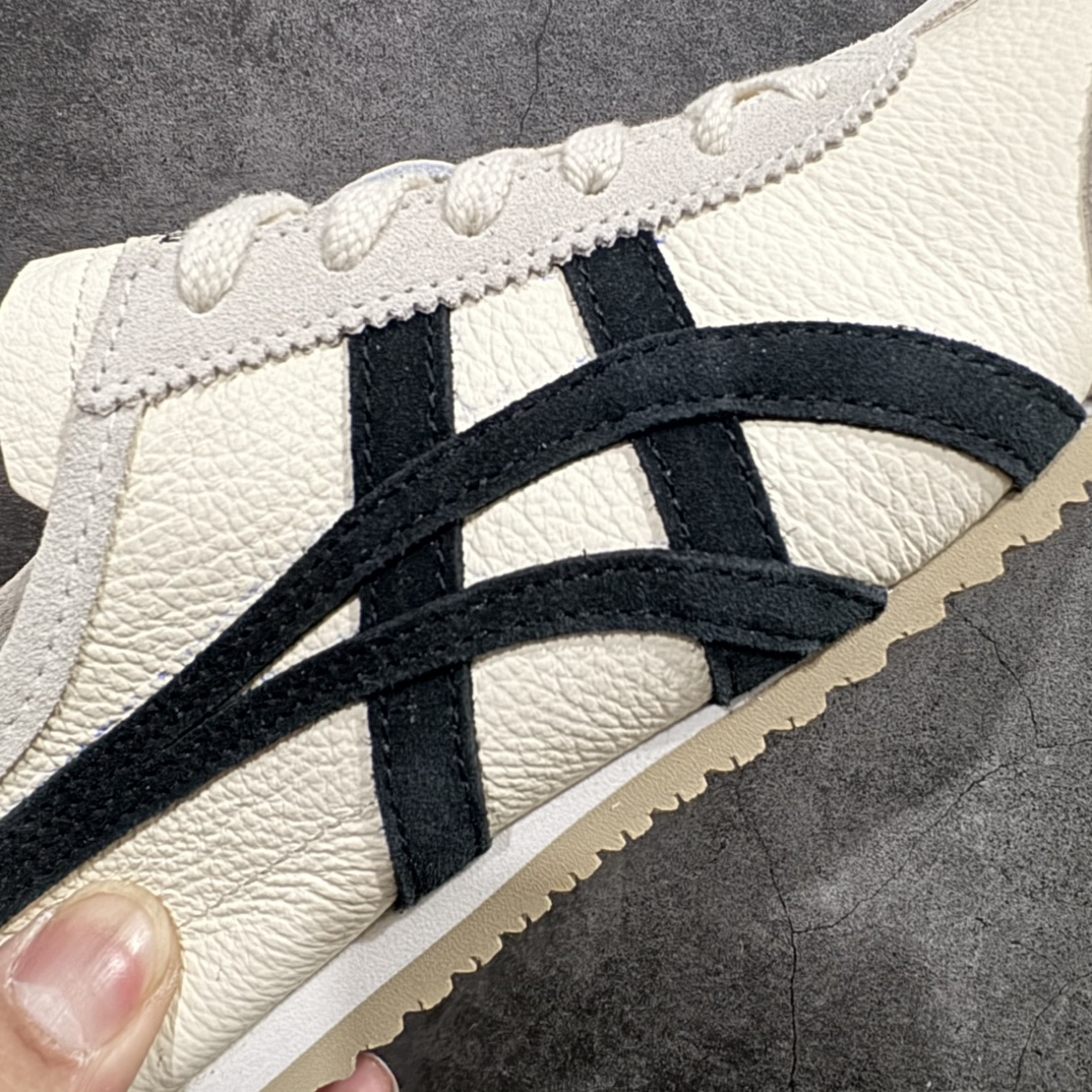 图片[4]-【MOK纯原】Asics Onitsuka Tiger MEXICO 66 亚瑟士鬼冢虎复古经典板鞋n市场最强版本 每个配色均购入原鞋校对 真正原厂头层牛皮 如假包赔 纹路、色泽、皮心颜色 质感百分百还原 海外订单工厂出品 超成熟稳定的做工品控 原装全套纸板楦头开发 原汁原味 完美呈现版型 私模正确鞋底咬花纹路 一比一鞋头弧度高度鞋身弧度 绝不口嗨 细节品控鞋型随意秒杀市面 原档咬花纹路私模大底 一个单元有六个三角形 总体形拼接呈现花瓣状 官方四联吊牌 原装Ortholite轻量化鞋垫 原盒原配 质保卡 说明书 钢印防尘纸  纸板中底带钢印 乳胶组合鞋垫 支持全方位的对比专柜 产品从款式颜色造型上体现出追求舒适和细节的完美 鞋类更是推崇手工制作的严谨与完美 融舒适性与可穿性的设计风格 注重细节的完美和别致魅力 既保持稳重 又不失轻松的时尚感 尺码：36 37 37.5 38 39 39.5 40 40.5 41.5 42 42.5 43.5 44 45 46 编码：WE230260-莆田鞋批发中心