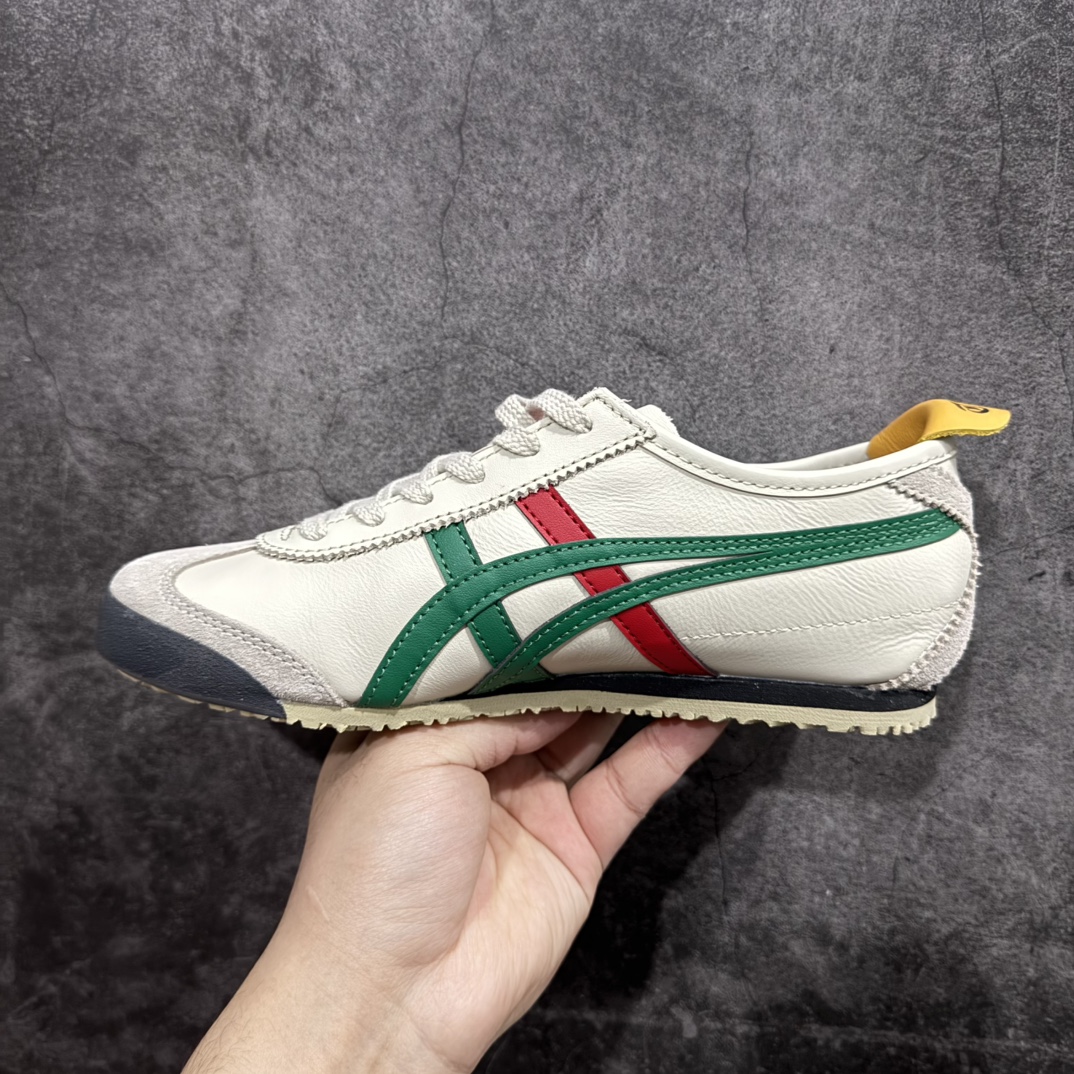 图片[2]-【MOK纯原】Asics Onitsuka Tiger MEXICO 66 亚瑟士鬼冢虎复古经典板鞋n市场最强版本 每个配色均购入原鞋校对 真正原厂头层牛皮 如假包赔 纹路、色泽、皮心颜色 质感百分百还原 海外订单工厂出品 超成熟稳定的做工品控 原装全套纸板楦头开发 原汁原味 完美呈现版型 私模正确鞋底咬花纹路 一比一鞋头弧度高度鞋身弧度 绝不口嗨 细节品控鞋型随意秒杀市面 原档咬花纹路私模大底 一个单元有六个三角形 总体形拼接呈现花瓣状 官方四联吊牌 原装Ortholite轻量化鞋垫 原盒原配 质保卡 说明书 钢印防尘纸  纸板中底带钢印 乳胶组合鞋垫 支持全方位的对比专柜 产品从款式颜色造型上体现出追求舒适和细节的完美 鞋类更是推崇手工制作的严谨与完美 融舒适性与可穿性的设计风格 注重细节的完美和别致魅力 既保持稳重 又不失轻松的时尚感 尺码：36 37 37.5 38 39 39.5 40 40.5 41.5 42 42.5 43.5 44 45 46 编码：WE230260-莆田鞋批发中心