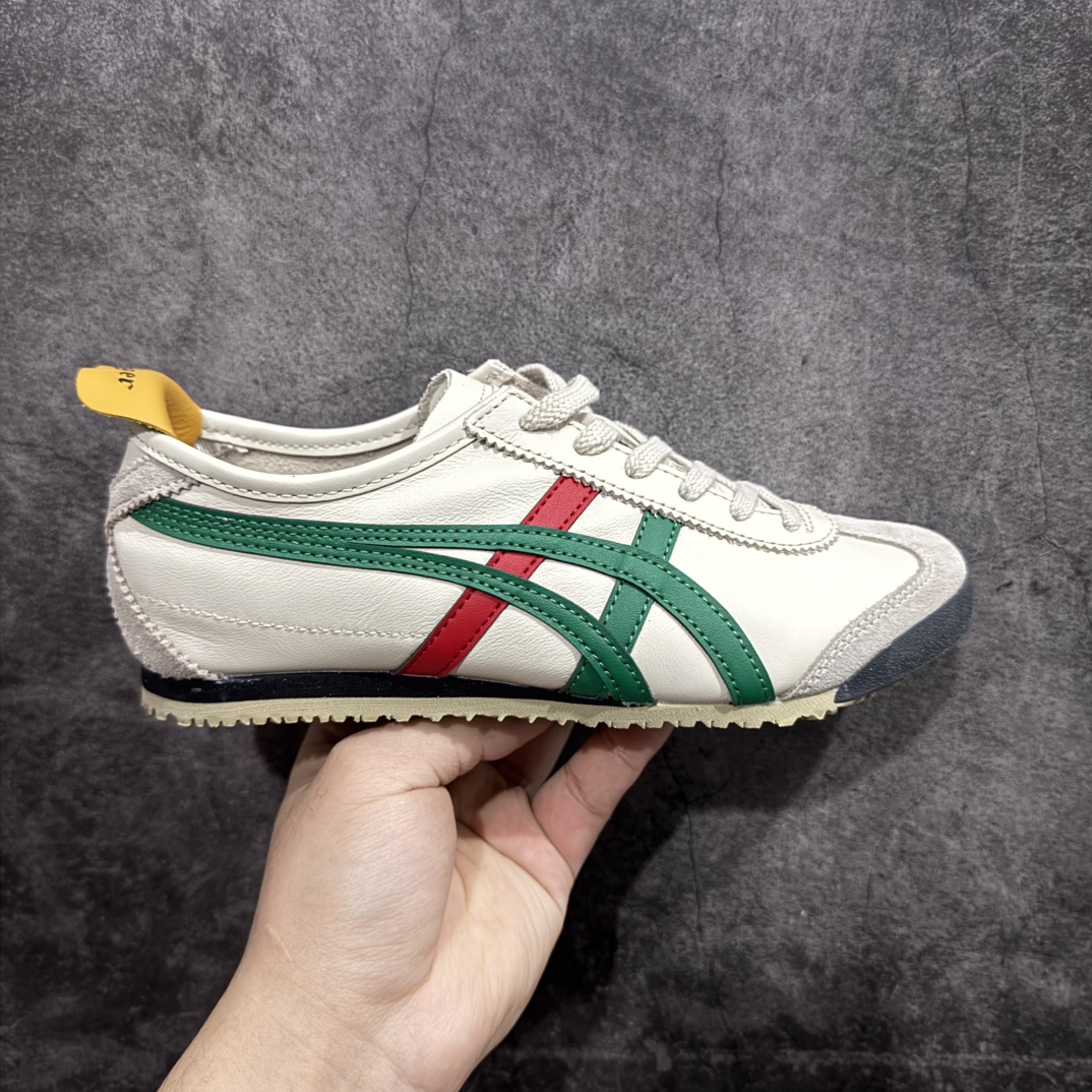 【MOK纯原】Asics Onitsuka Tiger MEXICO 66 亚瑟士鬼冢虎复古经典板鞋n市场最强版本 每个配色均购入原鞋校对 真正原厂头层牛皮 如假包赔 纹路、色泽、皮心颜色 质感百分百还原 海外订单工厂出品 超成熟稳定的做工品控 原装全套纸板楦头开发 原汁原味 完美呈现版型 私模正确鞋底咬花纹路 一比一鞋头弧度高度鞋身弧度 绝不口嗨 细节品控鞋型随意秒杀市面 原档咬花纹路私模大底 一个单元有六个三角形 总体形拼接呈现花瓣状 官方四联吊牌 原装Ortholite轻量化鞋垫 原盒原配 质保卡 说明书 钢印防尘纸  纸板中底带钢印 乳胶组合鞋垫 支持全方位的对比专柜 产品从款式颜色造型上体现出追求舒适和细节的完美 鞋类更是推崇手工制作的严谨与完美 融舒适性与可穿性的设计风格 注重细节的完美和别致魅力 既保持稳重 又不失轻松的时尚感 尺码：36 37 37.5 38 39 39.5 40 40.5 41.5 42 42.5 43.5 44 45 46 编码：WE230260-莆田鞋批发中心