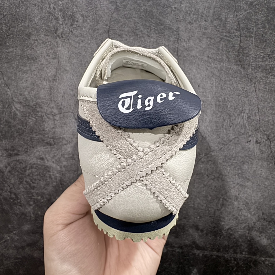 图片[4]-【MOK纯原】Asics Onitsuka Tiger MEXICO 66 亚瑟士鬼冢虎复古经典板鞋n市场最强版本 每个配色均购入原鞋校对 真正原厂头层牛皮 如假包赔 纹路、色泽、皮心颜色 质感百分百还原 海外订单工厂出品 超成熟稳定的做工品控 原装全套纸板楦头开发 原汁原味 完美呈现版型 私模正确鞋底咬花纹路 一比一鞋头弧度高度鞋身弧度 绝不口嗨 细节品控鞋型随意秒杀市面 原档咬花纹路私模大底 一个单元有六个三角形 总体形拼接呈现花瓣状 官方四联吊牌 原装Ortholite轻量化鞋垫 原盒原配 质保卡 说明书 钢印防尘纸  纸板中底带钢印 乳胶组合鞋垫 支持全方位的对比专柜 产品从款式颜色造型上体现出追求舒适和细节的完美 鞋类更是推崇手工制作的严谨与完美 融舒适性与可穿性的设计风格 注重细节的完美和别致魅力 既保持稳重 又不失轻松的时尚感 尺码：36 37 37.5 38 39 39.5 40 40.5 41.5 42 42.5 43.5 44 45 46 编码：WE230260-莆田鞋批发中心