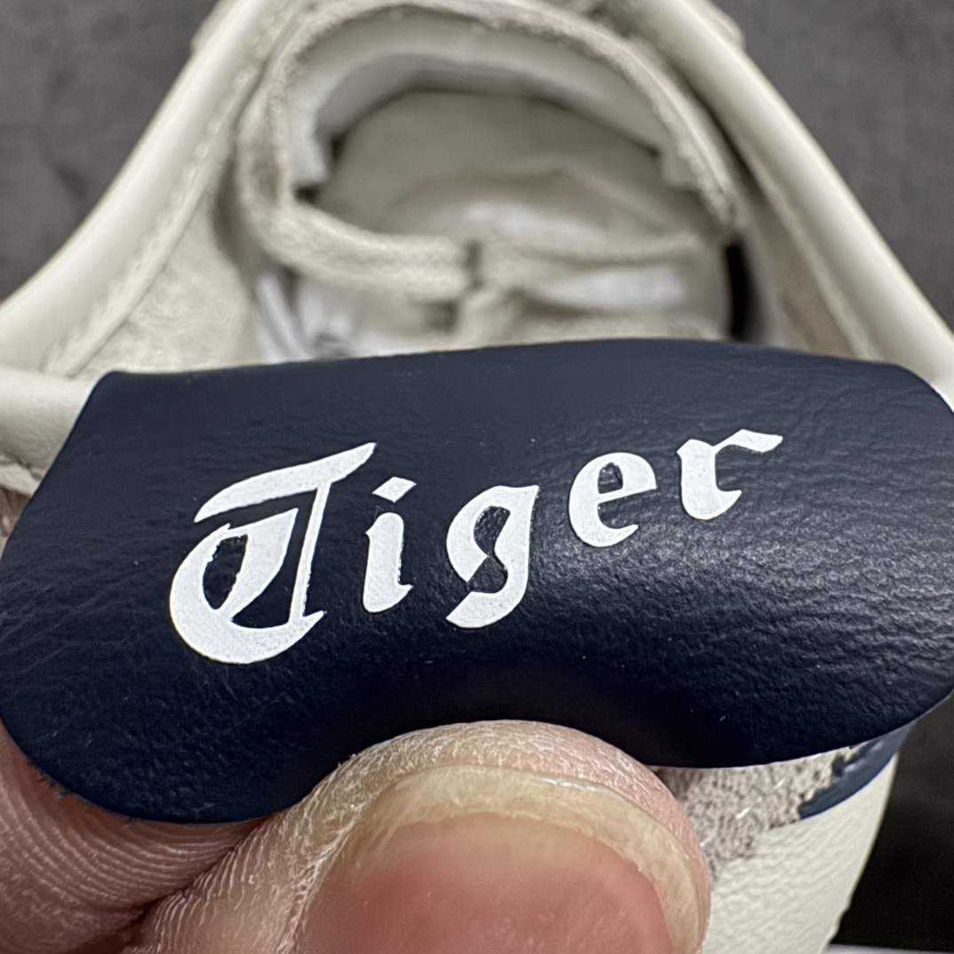 图片[2]-【MOK纯原】Asics Onitsuka Tiger MEXICO 66 亚瑟士鬼冢虎复古经典板鞋n市场最强版本 每个配色均购入原鞋校对 真正原厂头层牛皮 如假包赔 纹路、色泽、皮心颜色 质感百分百还原 海外订单工厂出品 超成熟稳定的做工品控 原装全套纸板楦头开发 原汁原味 完美呈现版型 私模正确鞋底咬花纹路 一比一鞋头弧度高度鞋身弧度 绝不口嗨 细节品控鞋型随意秒杀市面 原档咬花纹路私模大底 一个单元有六个三角形 总体形拼接呈现花瓣状 官方四联吊牌 原装Ortholite轻量化鞋垫 原盒原配 质保卡 说明书 钢印防尘纸  纸板中底带钢印 乳胶组合鞋垫 支持全方位的对比专柜 产品从款式颜色造型上体现出追求舒适和细节的完美 鞋类更是推崇手工制作的严谨与完美 融舒适性与可穿性的设计风格 注重细节的完美和别致魅力 既保持稳重 又不失轻松的时尚感 尺码：36 37 37.5 38 39 39.5 40 40.5 41.5 42 42.5 43.5 44 45 46 编码：WE230260-莆田鞋批发中心