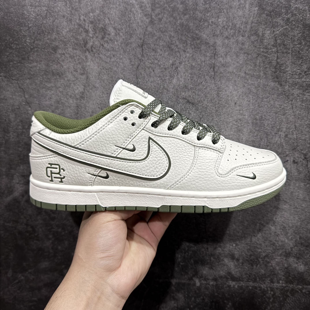 【定制版】Nike SB Dunk Low 卫冕冠军联名n纯原大厂出品 极力推荐原装头层材料 独家版型蒸餾加工n帶來的是更好的视觉和脚感体验n大厂纯原品质出货 清洁度电绣工艺 皮料切割干净无任何毛边 细节完美 官方货号: RC3085 893 尺码：36 36.5 37.5 38 38.5 39 40 40.5 41 42 42.5 43 44 44.5 45 编码：HXS320340-莆田鞋批发中心