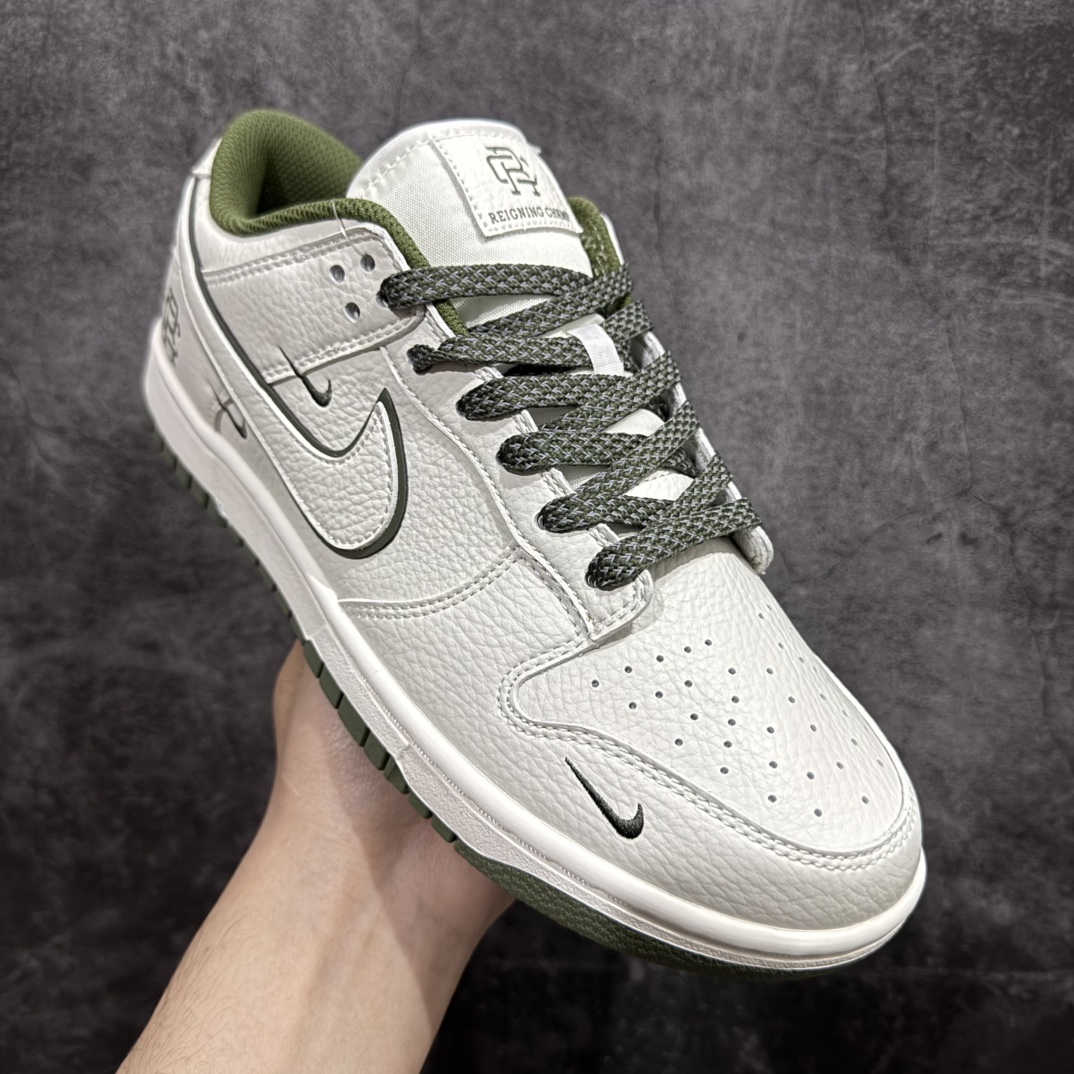 图片[3]-【定制版】Nike SB Dunk Low 卫冕冠军联名n纯原大厂出品 极力推荐原装头层材料 独家版型蒸餾加工n帶來的是更好的视觉和脚感体验n大厂纯原品质出货 清洁度电绣工艺 皮料切割干净无任何毛边 细节完美 官方货号: RC3085 893 尺码：36 36.5 37.5 38 38.5 39 40 40.5 41 42 42.5 43 44 44.5 45 编码：HXS320340-莆田鞋批发中心