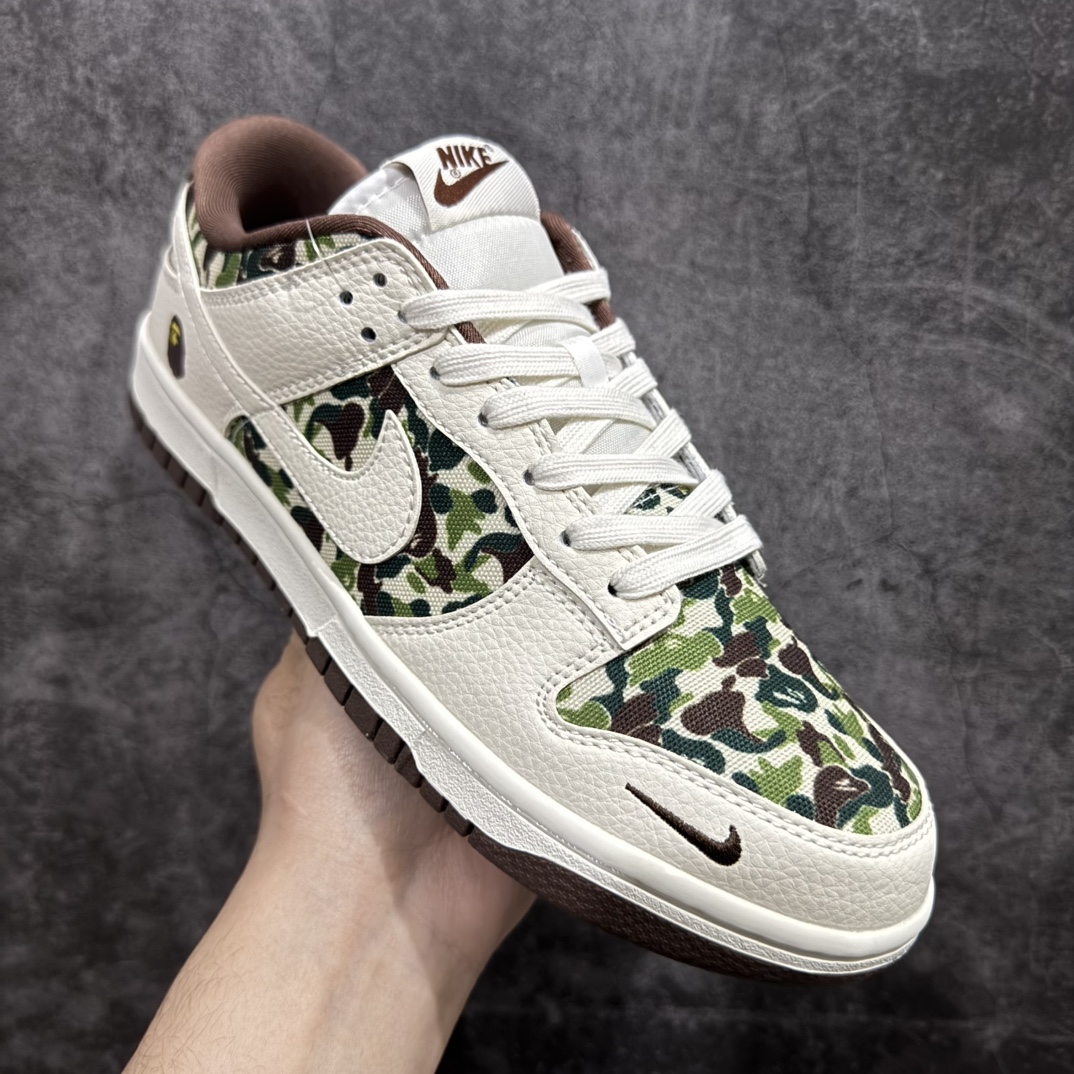 图片[3]-【定制版】Nike SB Dunk Low“BAPE联名——迷彩白勾” 周年高端定制 低帮休闲板鞋 定制鞋盒 大厂纯原品质出货 超高清洁度 皮料切割干净无任何毛边 细节完美货号：KK1333-014nSize:36 36.5 37.5 38 38.5 39 40 40.5 41 42 42.5 43 44 44.5 45 编码：HXS320340-莆田鞋批发中心