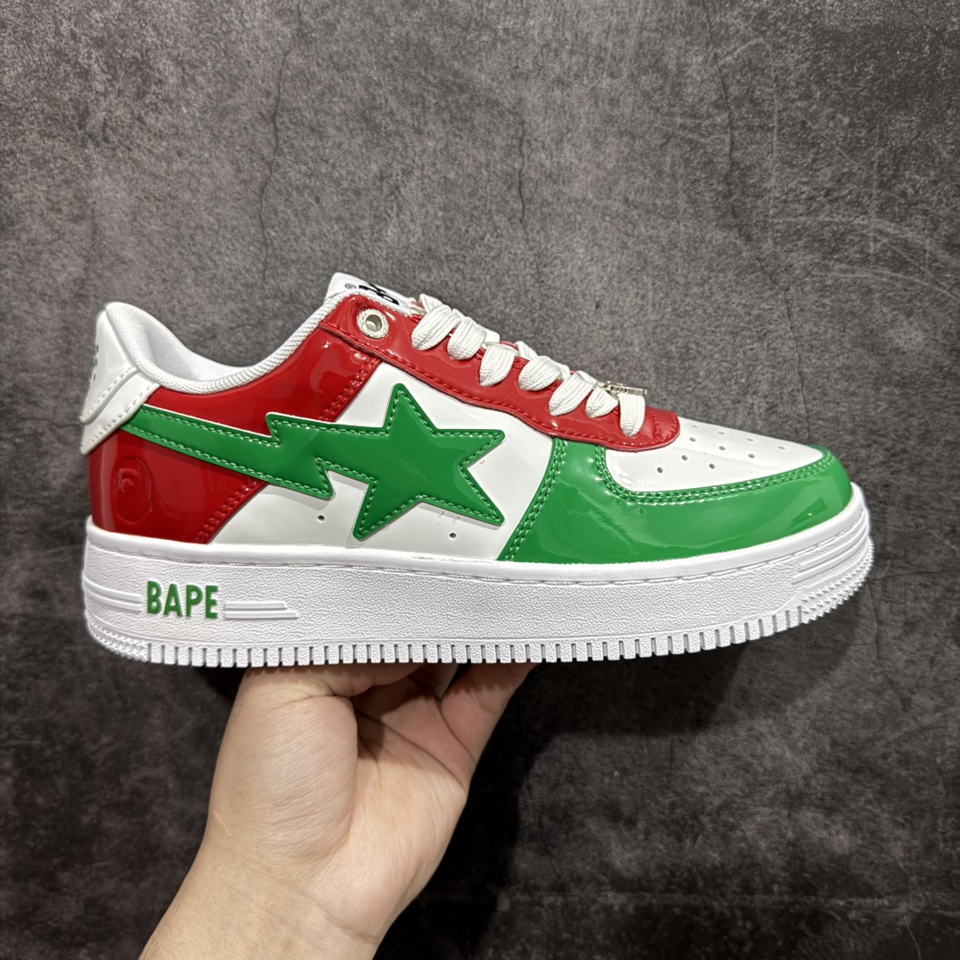 【纯原Y版】A BATHING APE STA  经典潮流 时尚板鞋 男女同款BAPE STA 是 Bape 旗下的一款运动鞋系列。BAPE STA 于 2002 年推出，该鞋款融合了 Bape 的品牌元素和风格，具有较高的辨识度。有各种丰富的颜色选择，满足不同消费者的喜好。Bape 作为著名的潮流品牌，BAPE STA 也带有浓厚的潮流感，受到许多潮流人士和明星的喜爱。对街头潮流文化产生了一定的影响。它不仅是一款运动鞋，更是潮流文化的一种象征。 尺码:36 36.5 37.5 38 38.5 40 40.5 41 42 42.5 43 44 44.5 45 46 编码：DF260280-莆田鞋批发中心