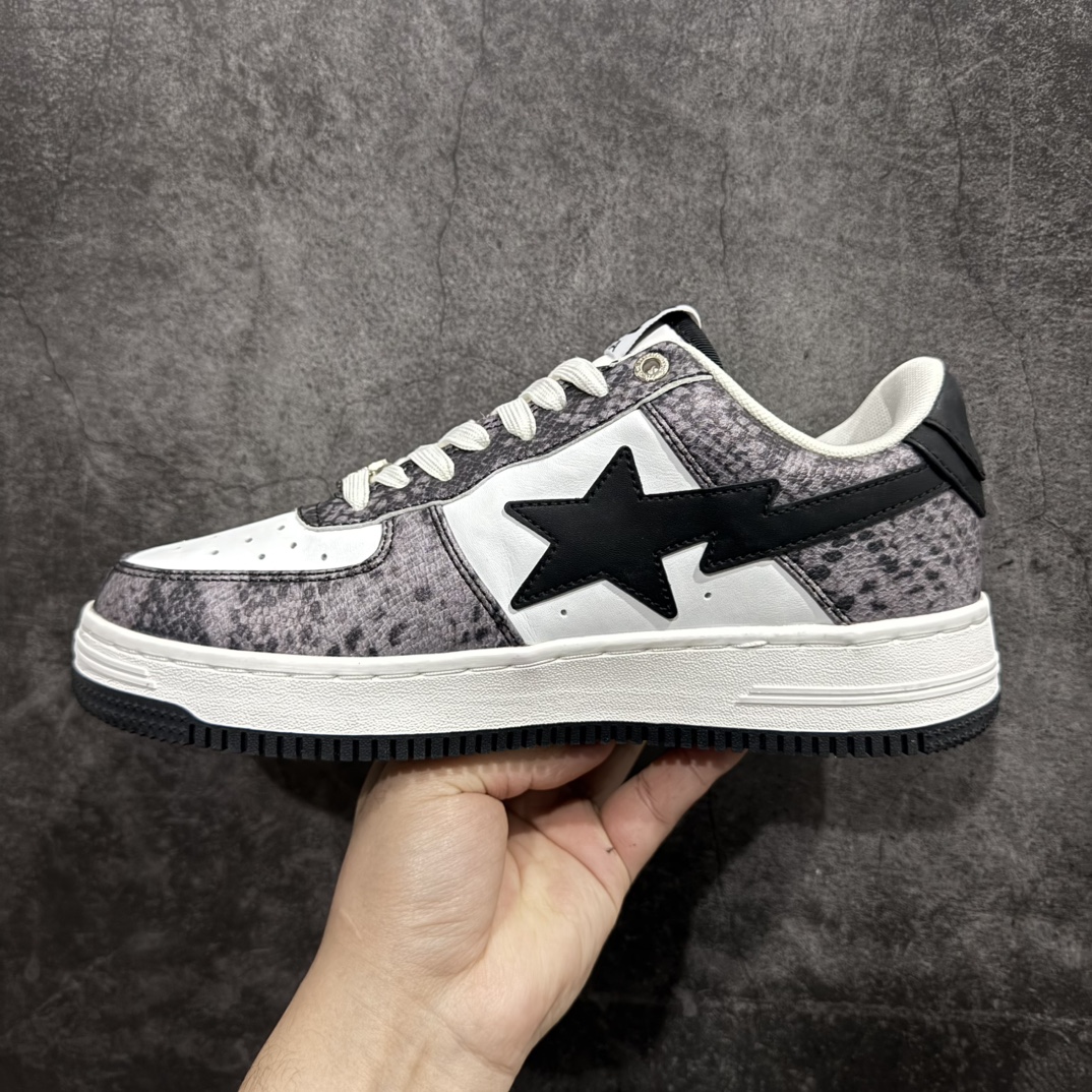 图片[2]-【纯原Y版】A BATHING APE STA  经典潮流 时尚板鞋 男女同款BAPE STA 是 Bape 旗下的一款运动鞋系列。BAPE STA 于 2002 年推出，该鞋款融合了 Bape 的品牌元素和风格，具有较高的辨识度。有各种丰富的颜色选择，满足不同消费者的喜好。Bape 作为著名的潮流品牌，BAPE STA 也带有浓厚的潮流感，受到许多潮流人士和明星的喜爱。对街头潮流文化产生了一定的影响。它不仅是一款运动鞋，更是潮流文化的一种象征。 尺码:36 36.5 37.5 38 38.5 40 40.5 41 42 42.5 43 44 44.5 45 46 编码：DF260280-莆田鞋批发中心