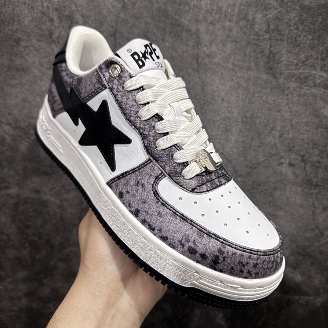 图片[3]-【纯原Y版】A BATHING APE STA  经典潮流 时尚板鞋 男女同款BAPE STA 是 Bape 旗下的一款运动鞋系列。BAPE STA 于 2002 年推出，该鞋款融合了 Bape 的品牌元素和风格，具有较高的辨识度。有各种丰富的颜色选择，满足不同消费者的喜好。Bape 作为著名的潮流品牌，BAPE STA 也带有浓厚的潮流感，受到许多潮流人士和明星的喜爱。对街头潮流文化产生了一定的影响。它不仅是一款运动鞋，更是潮流文化的一种象征。 尺码:36 36.5 37.5 38 38.5 40 40.5 41 42 42.5 43 44 44.5 45 46 编码：DF260280-莆田鞋批发中心