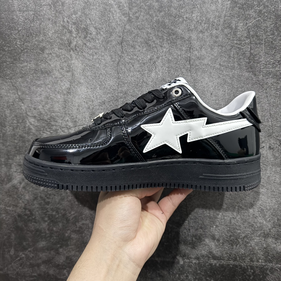 图片[2]-【纯原Y版】A BATHING APE STA  经典潮流 时尚板鞋 男女同款BAPE STA 是 Bape 旗下的一款运动鞋系列。BAPE STA 于 2002 年推出，该鞋款融合了 Bape 的品牌元素和风格，具有较高的辨识度。有各种丰富的颜色选择，满足不同消费者的喜好。Bape 作为著名的潮流品牌，BAPE STA 也带有浓厚的潮流感，受到许多潮流人士和明星的喜爱。对街头潮流文化产生了一定的影响。它不仅是一款运动鞋，更是潮流文化的一种象征。 尺码:36 36.5 37.5 38 38.5 40 40.5 41 42 42.5 43 44 44.5 45 46 编码：DF260280-莆田鞋批发中心