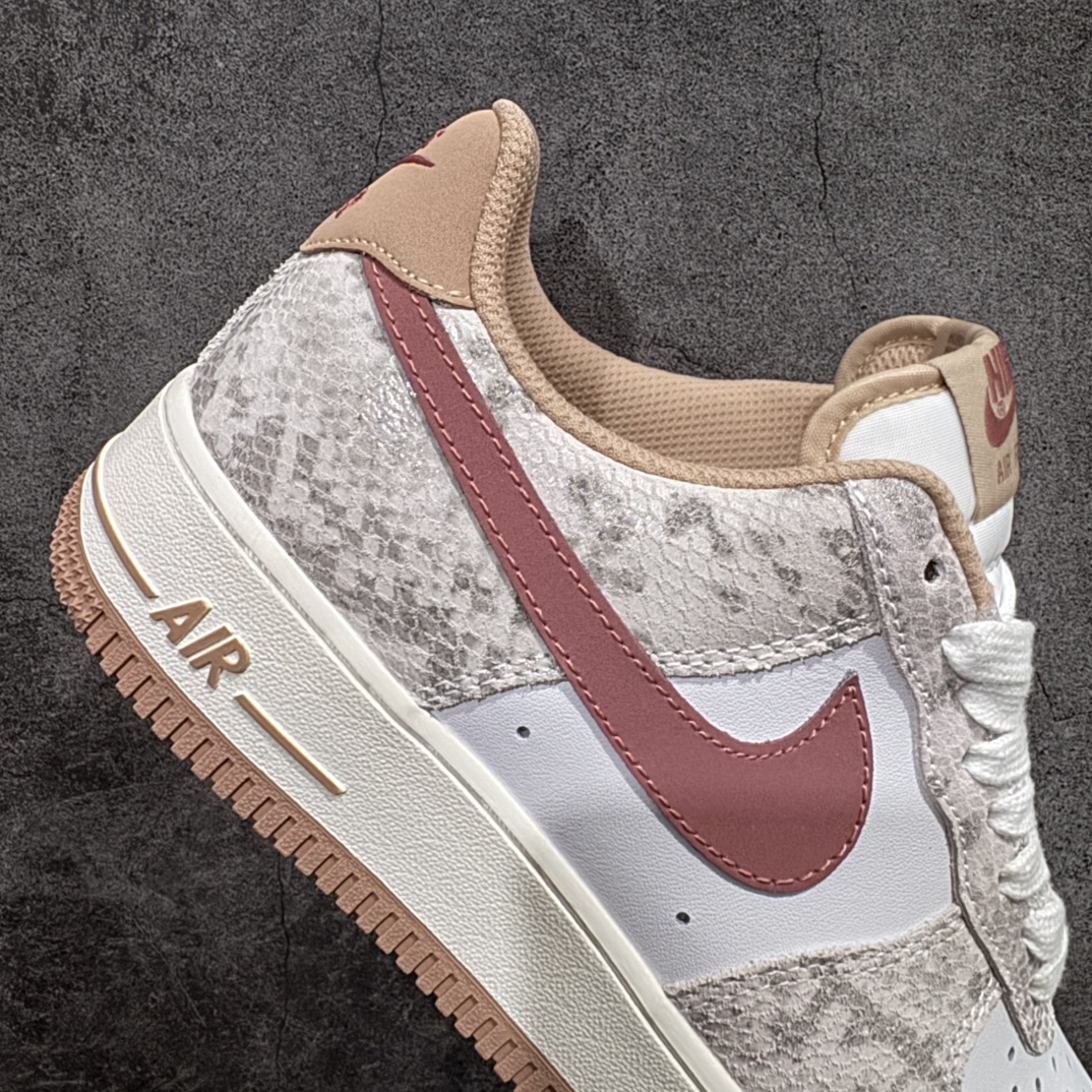 图片[7]-【公司级】Nike Air Force 1 Low 蛇年白棕 空军一号低帮运动休闲板鞋 原楦头原纸板  打造纯正空军版型#专注外贸渠道  全掌内置蜂窝气垫 #原盒配件 原厂中底钢印、拉帮完美  货号：HF2898-100 尺码：36 36.5 37.5 38 38.5 39 40 40.5 41 42 42.5 43 44 44.5 45 编码：LF230250-莆田鞋批发中心